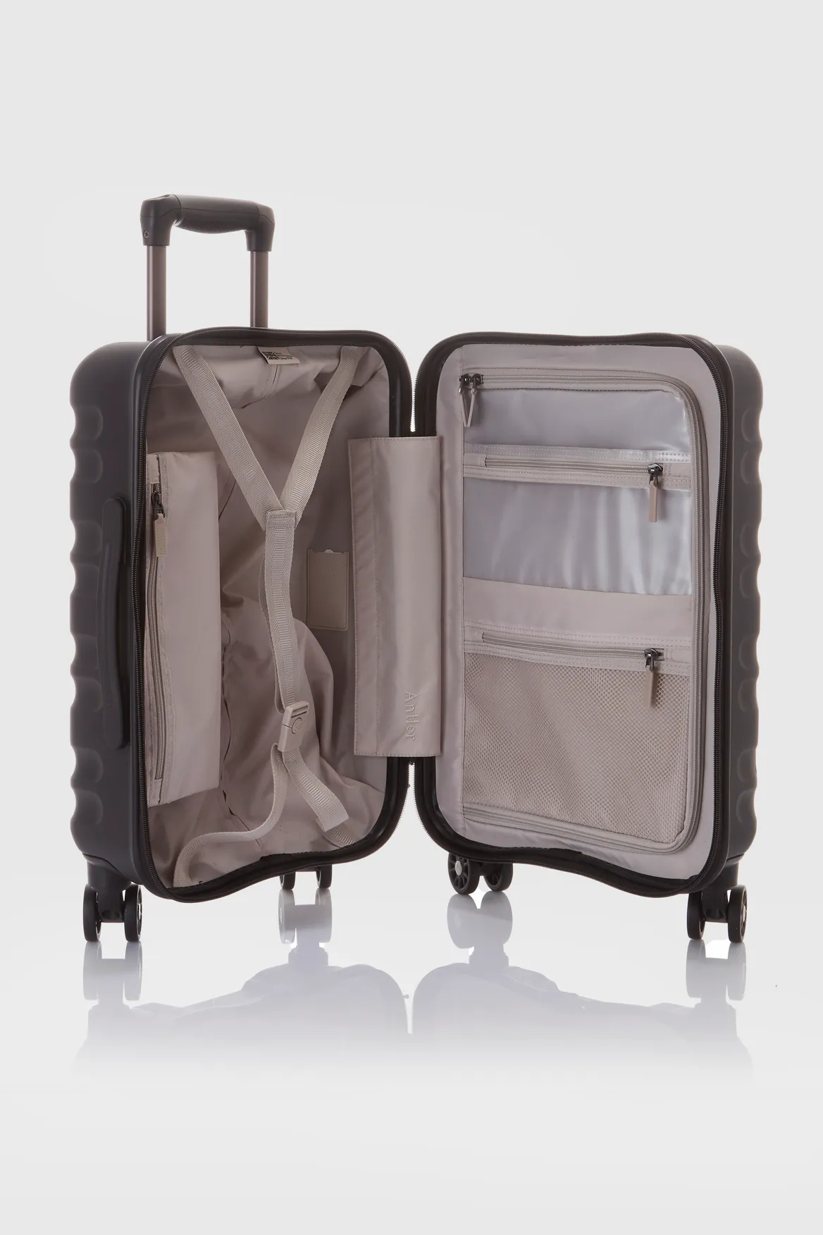 Clifton Pocket 56cm Suitcase