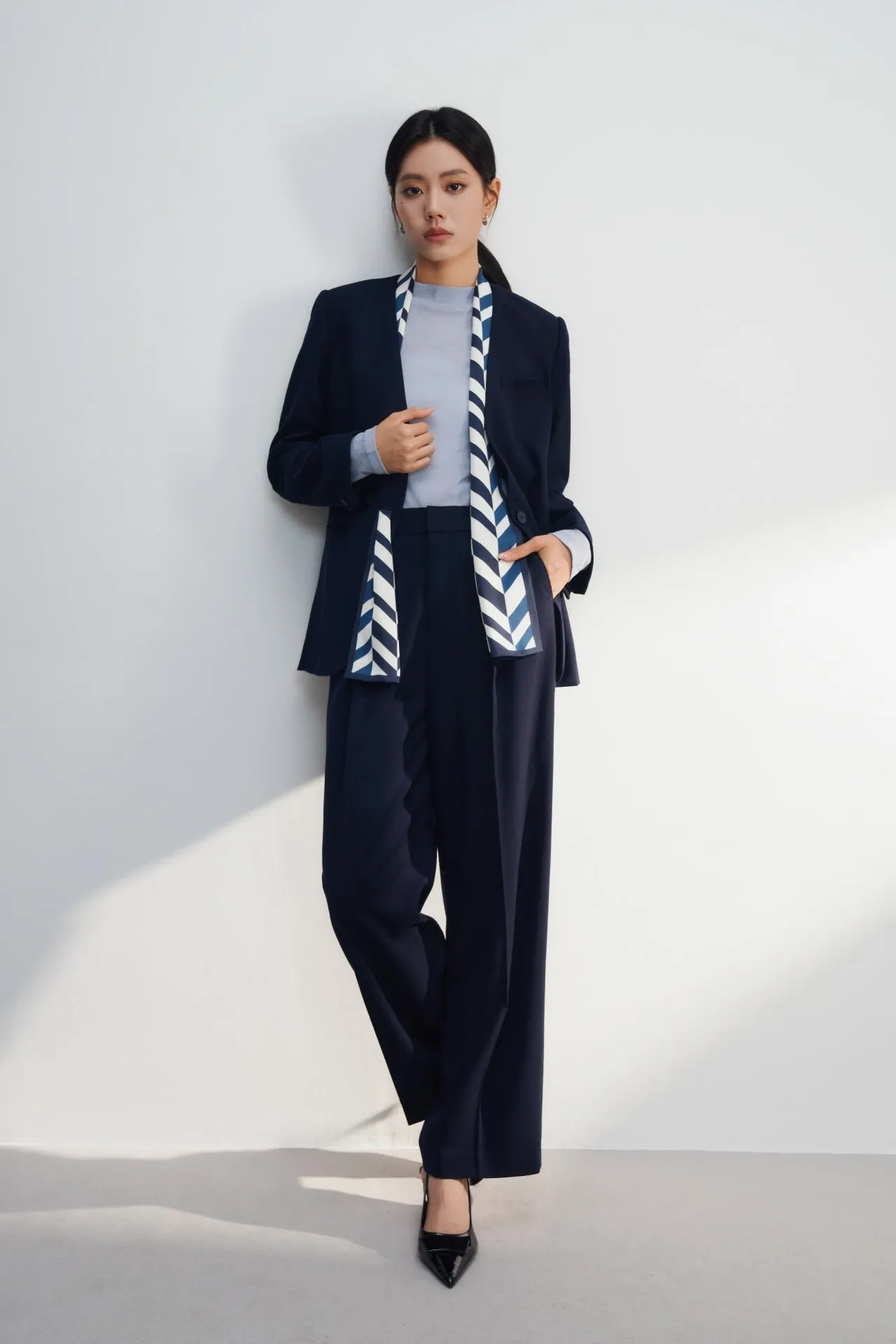 Collarless Twill Relaxed Fit Suit Blazer With Scarf