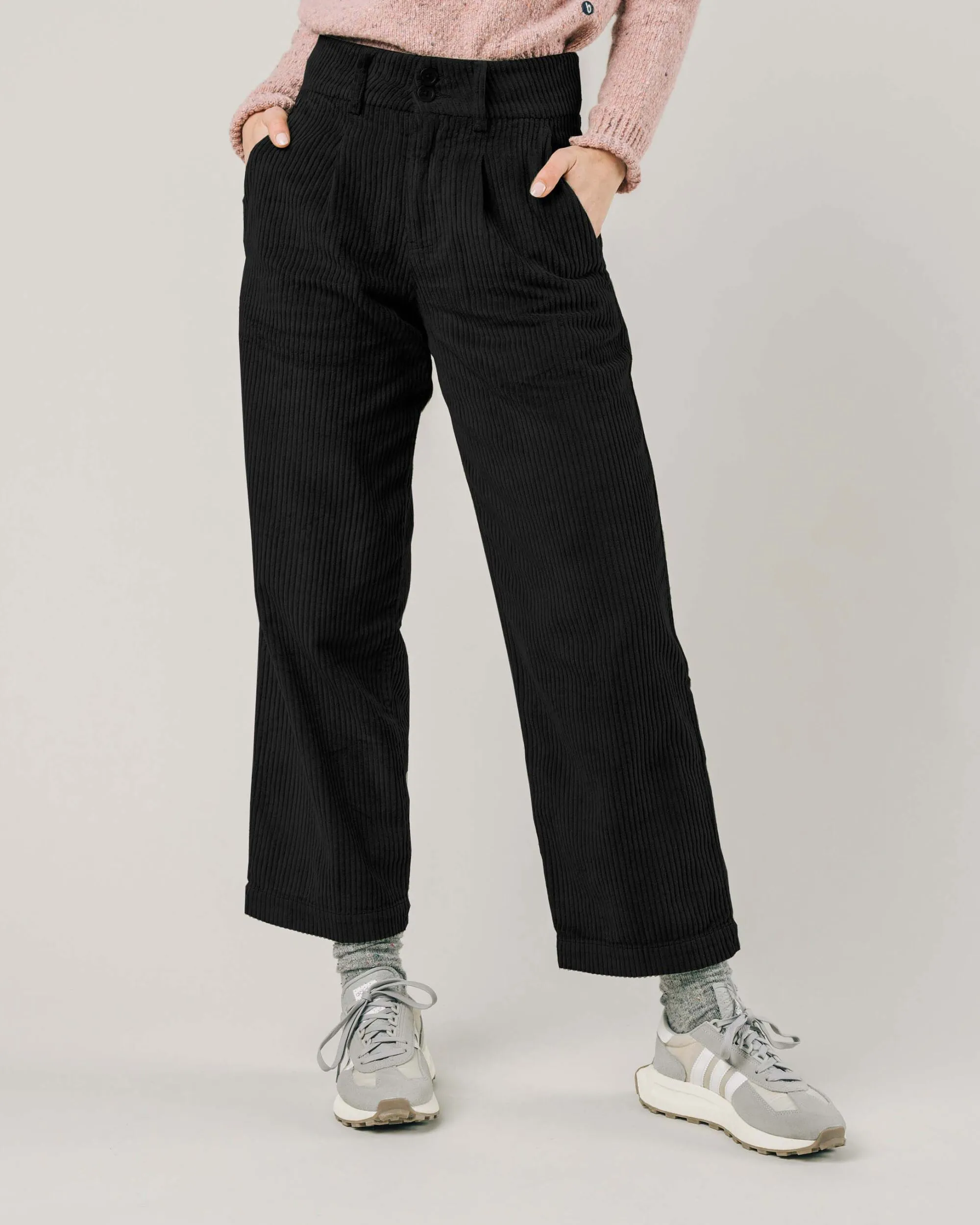 Corduroy Pleated Pants Black