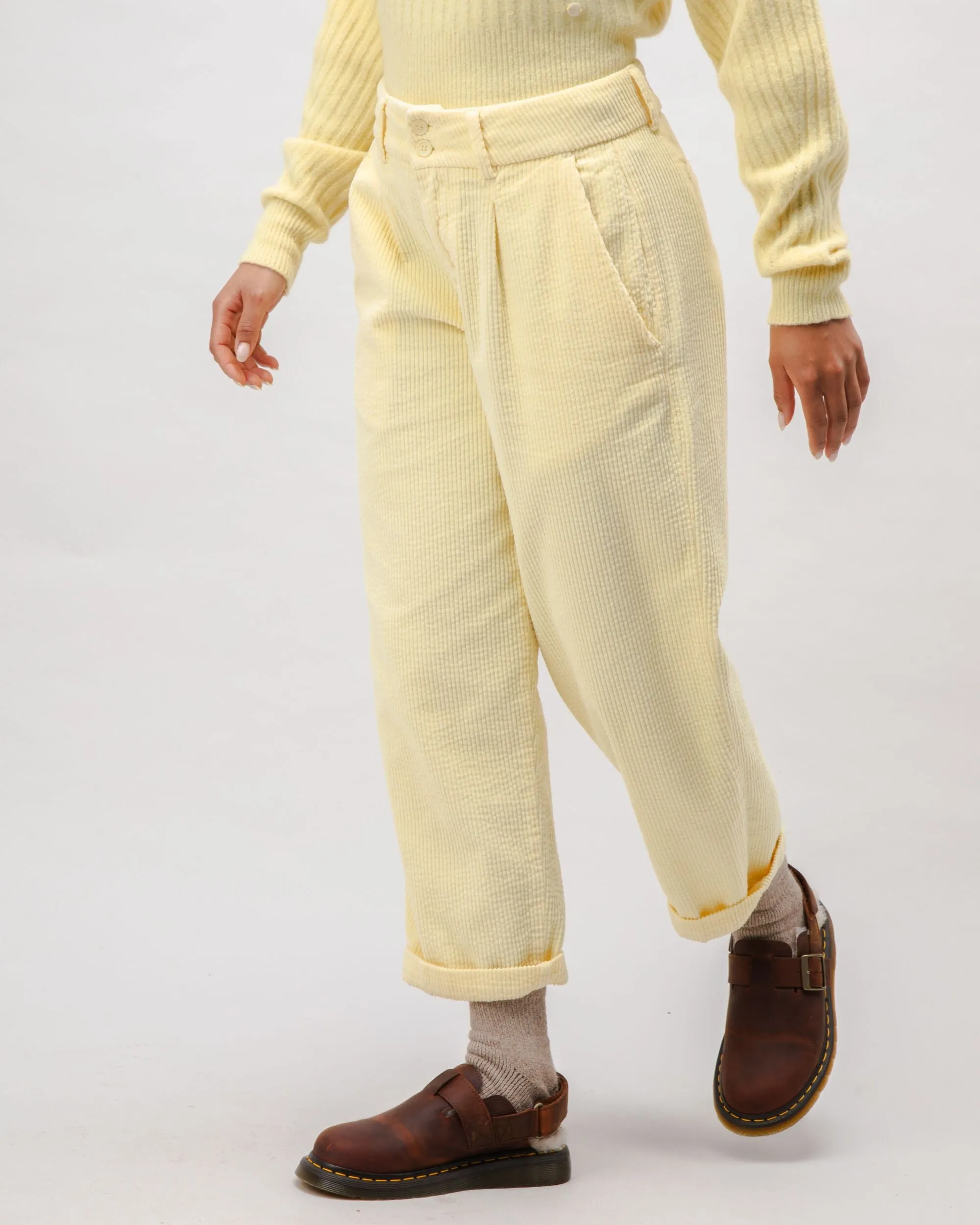 Corduroy Pleated Pants Pale Banana