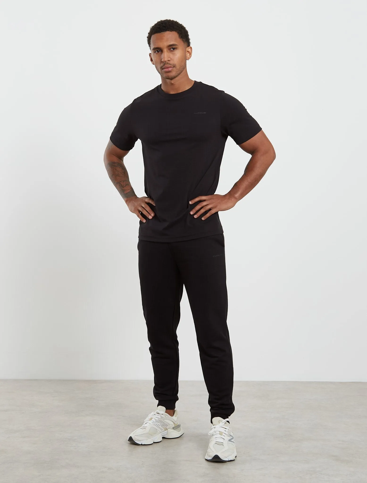 Core Relaxed Fit T-Shirt - Black