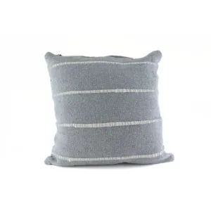 Coussin 17 po x 17 po gris rayé blanc