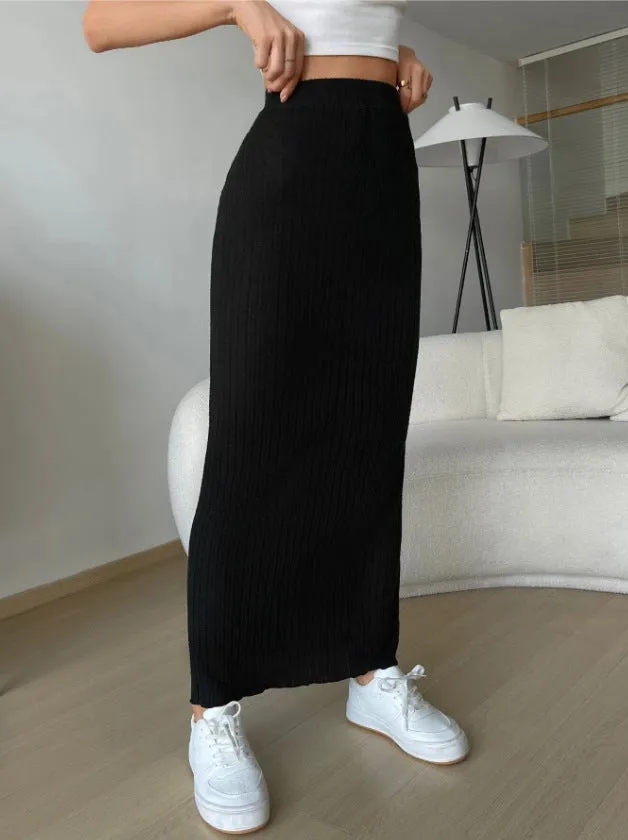 CozyKnit High-waisted slim-fitting knitted skirt