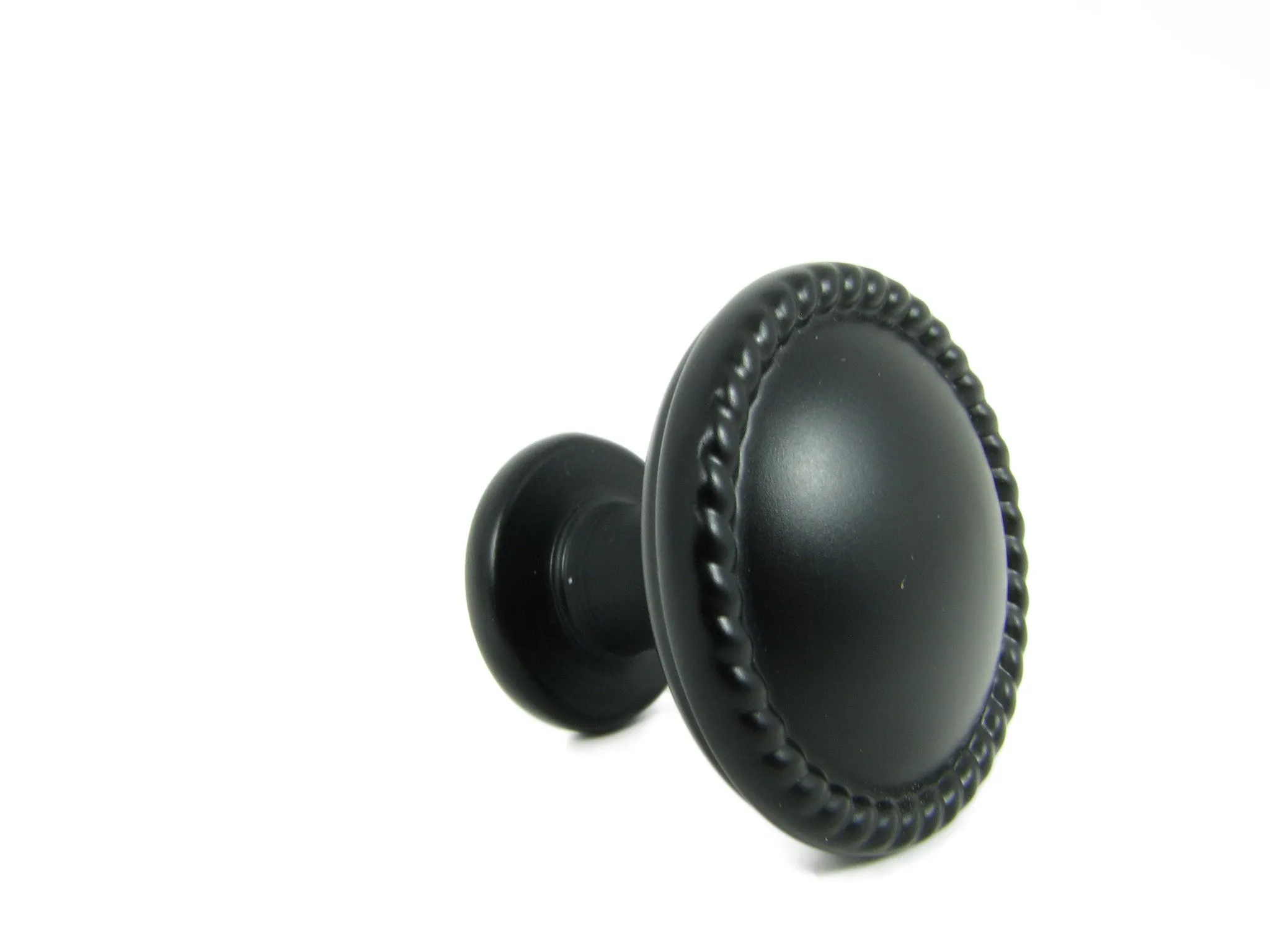 CP3005-MB   Matte Black Newport Cabinet Knob