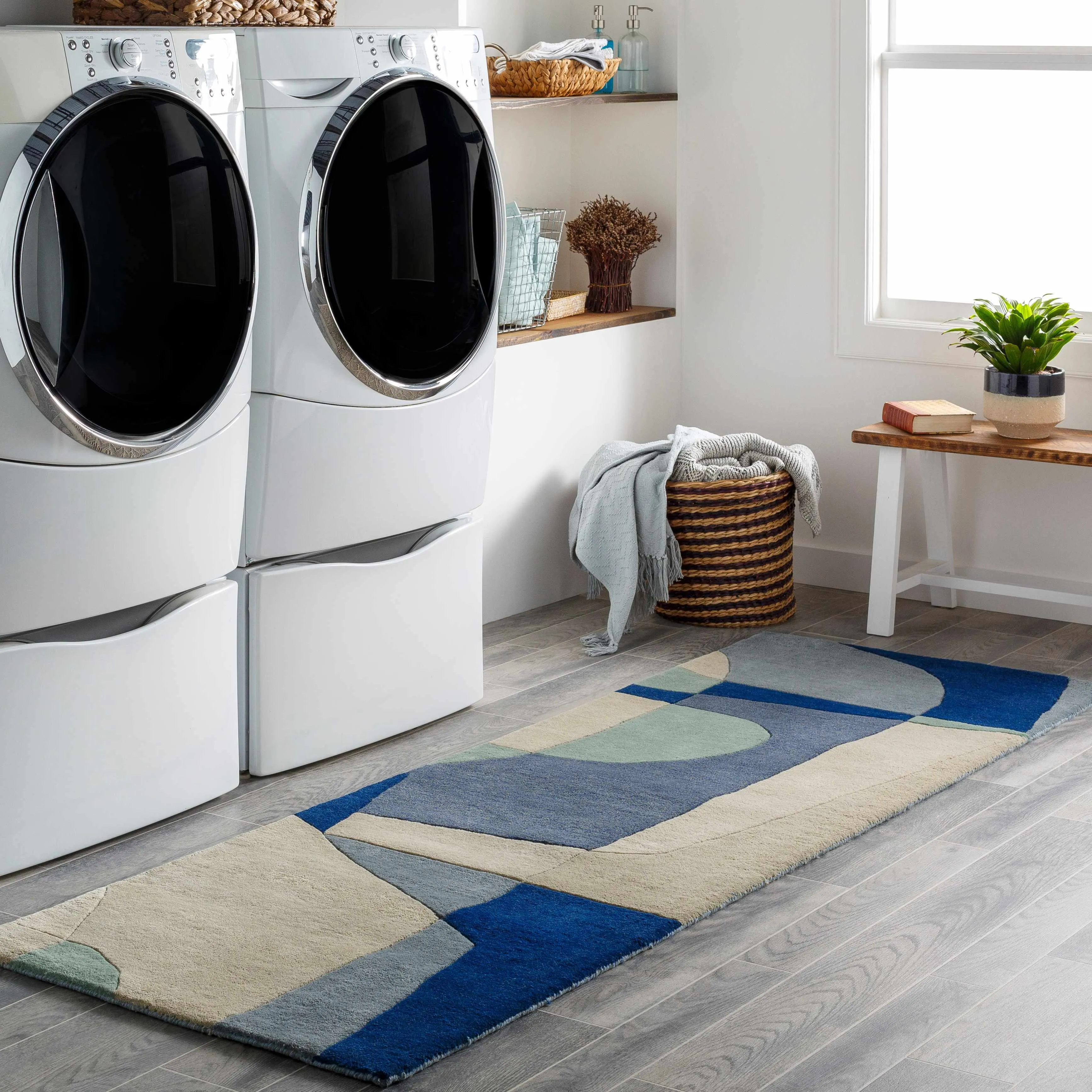 Crawfordsville Modern Wool Rug