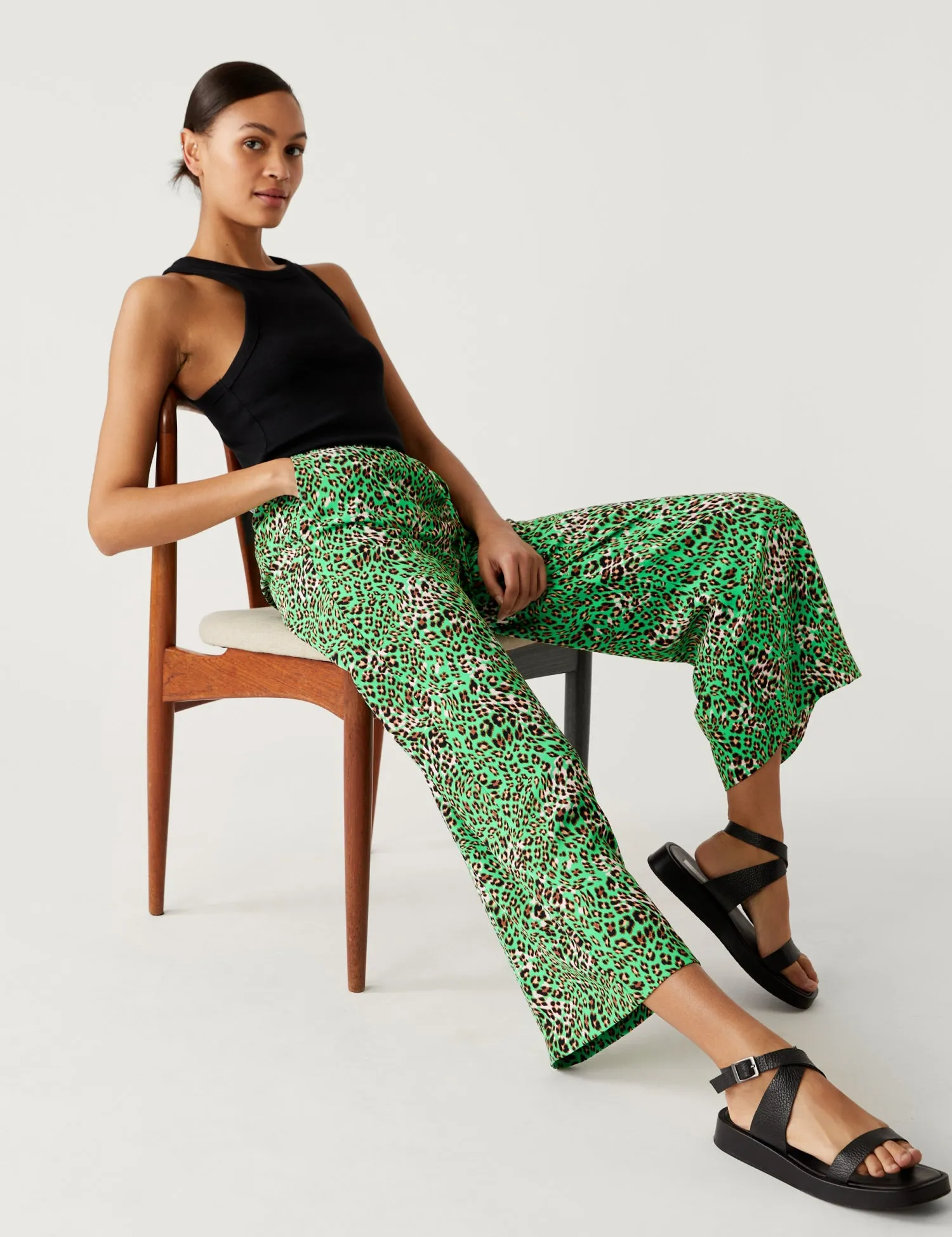 Crepe Animal Print Wide Leg Cropped Trousers