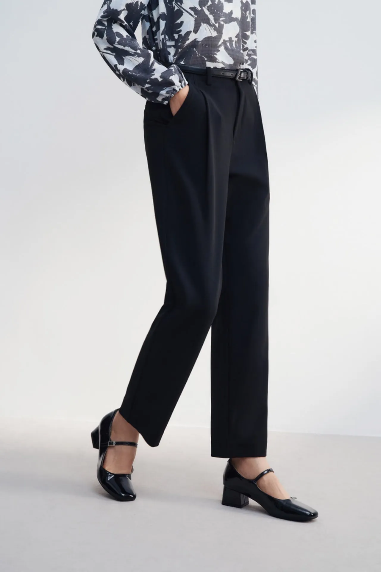 Crepe Knit Ankle Regular Straight Leg Pants With Belt