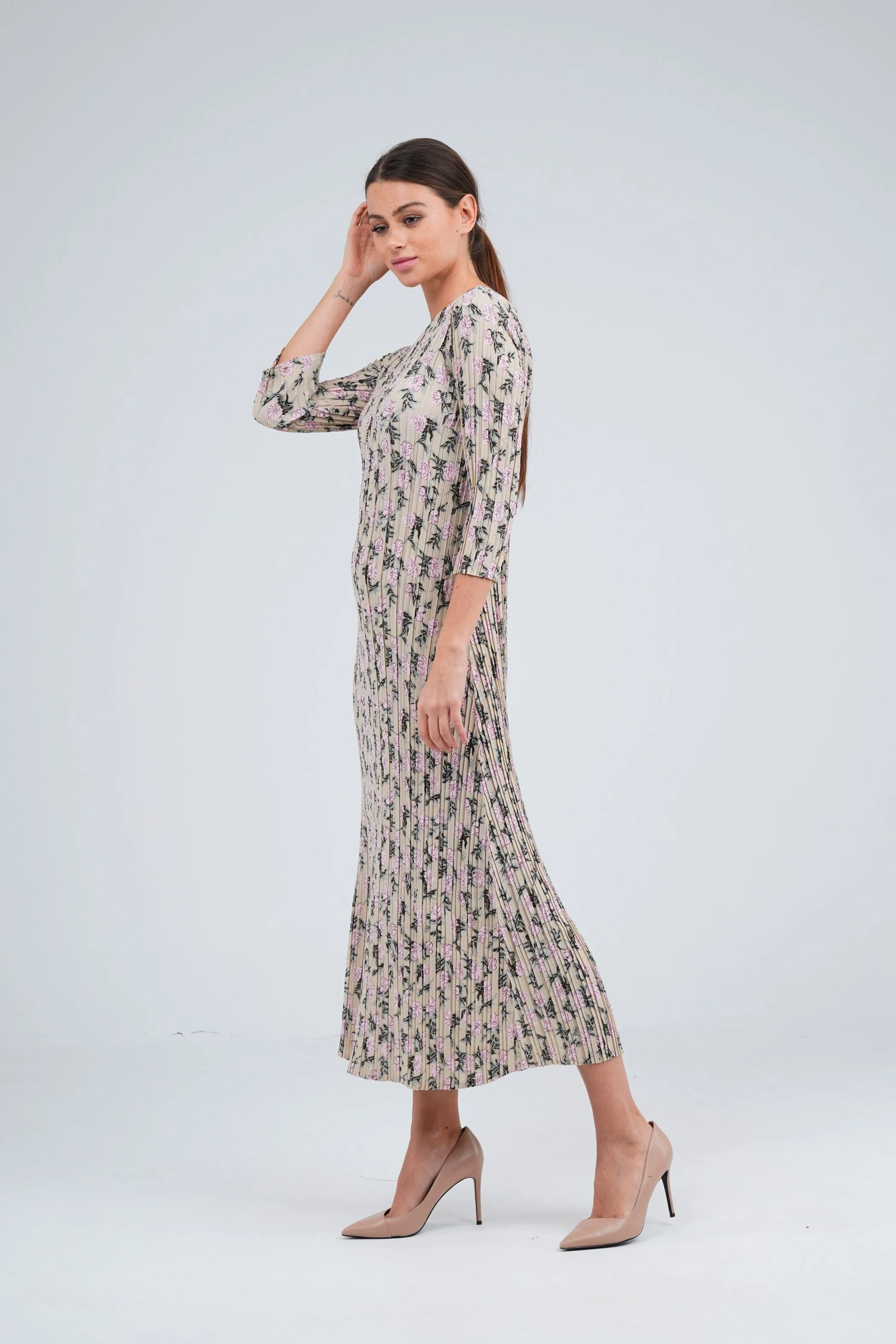 Dael Pleated Floral Dress (Slim Fit)