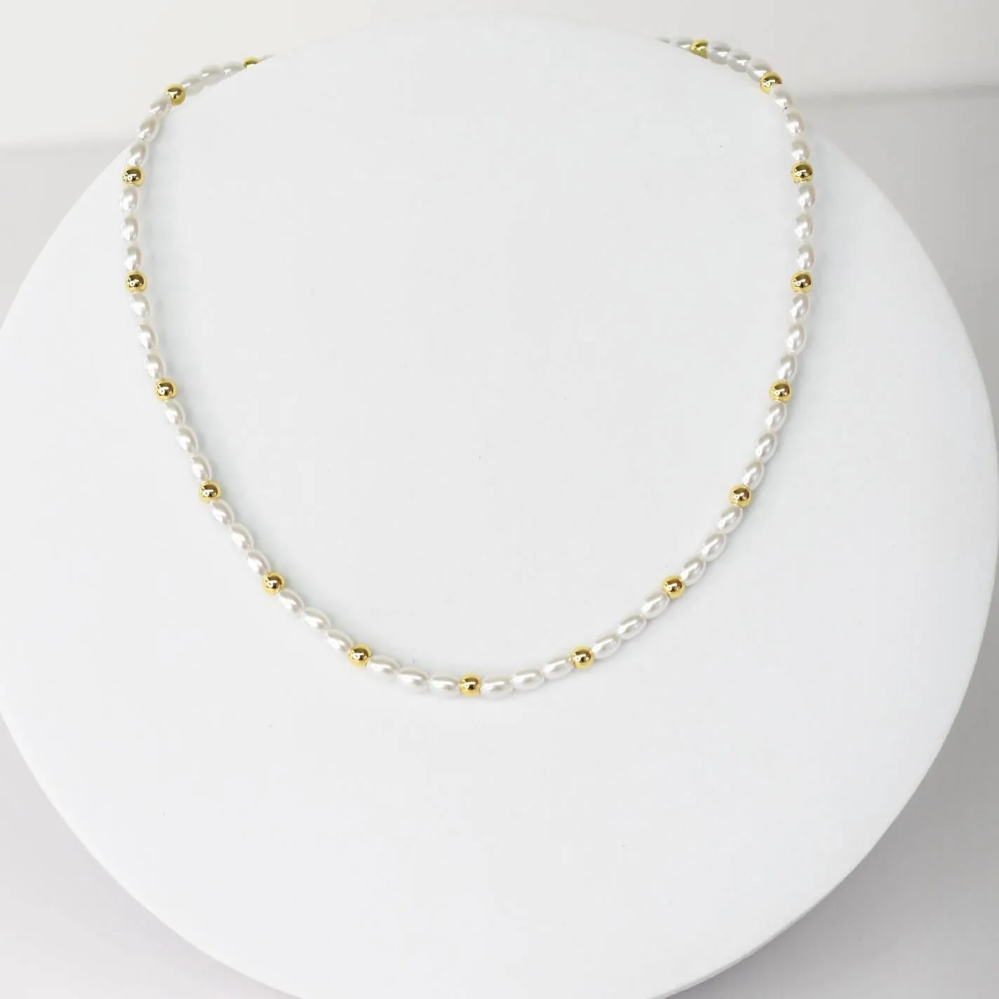 Dainty Pearl Chocker I-24