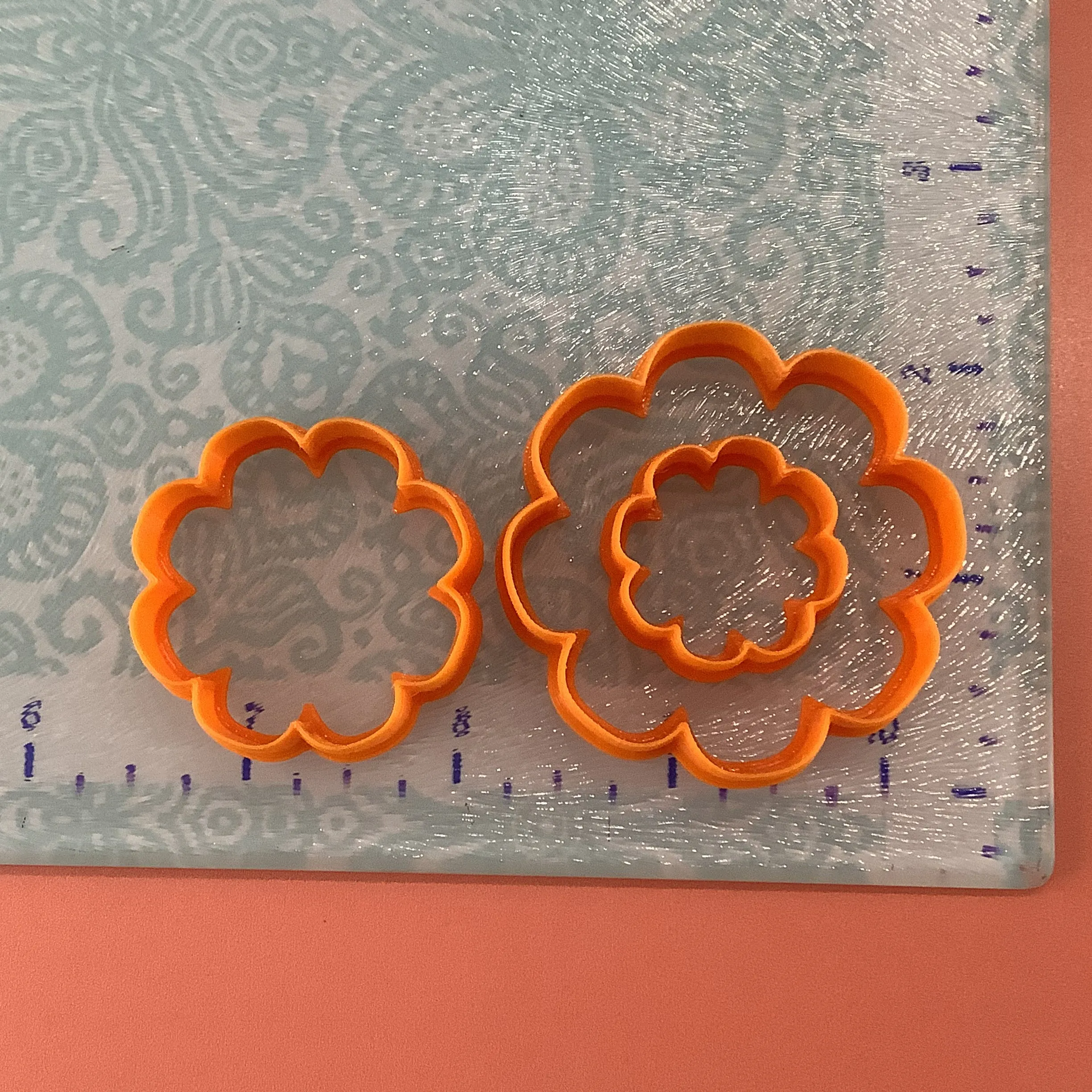 Daisy flower 3pc Graduated botanical Polymer clay Cutter set