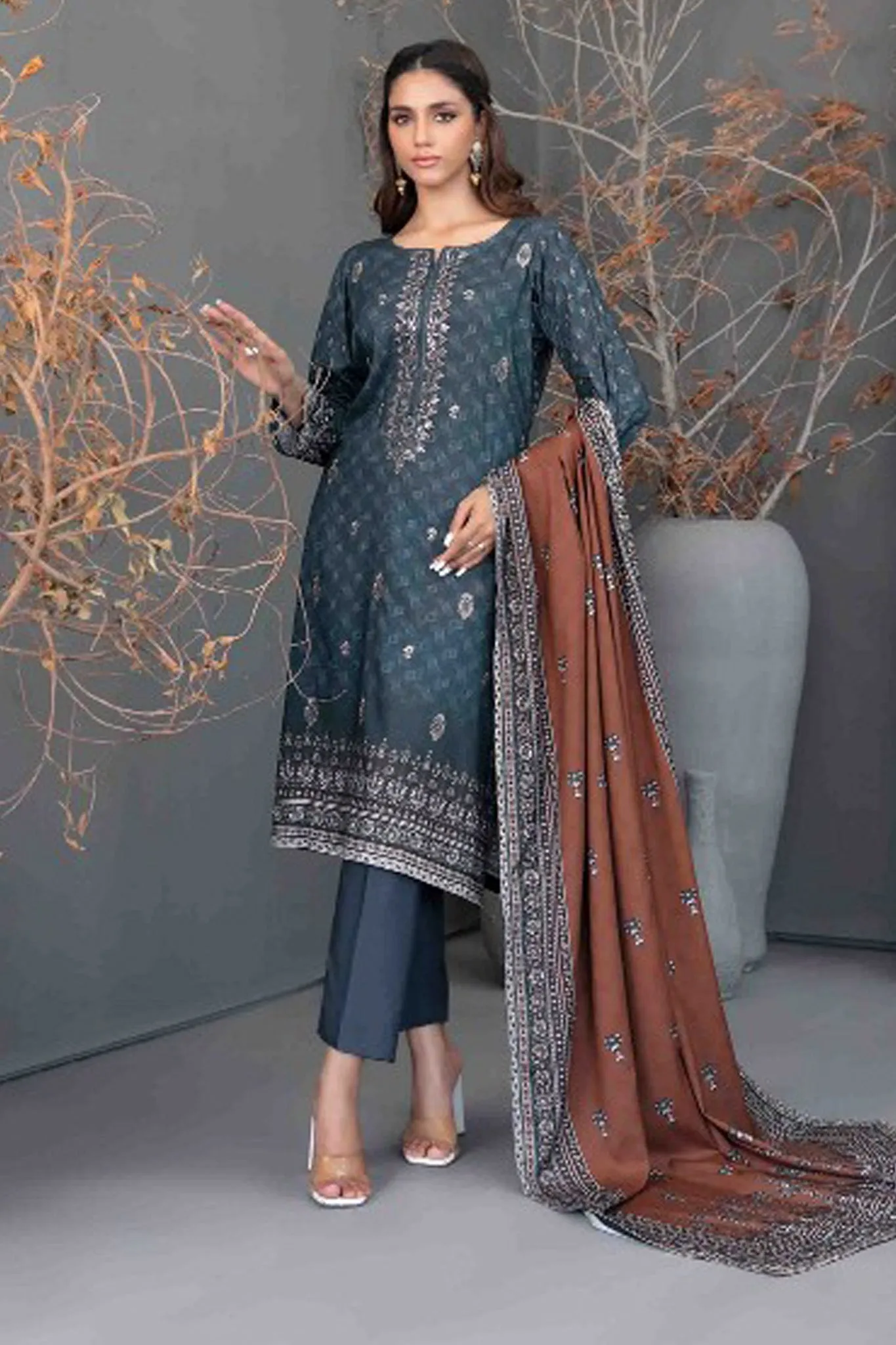 Daleesha By Tawakkal Unstitched 3 Piece Digital Printed Staple Collection'2024-D-3985