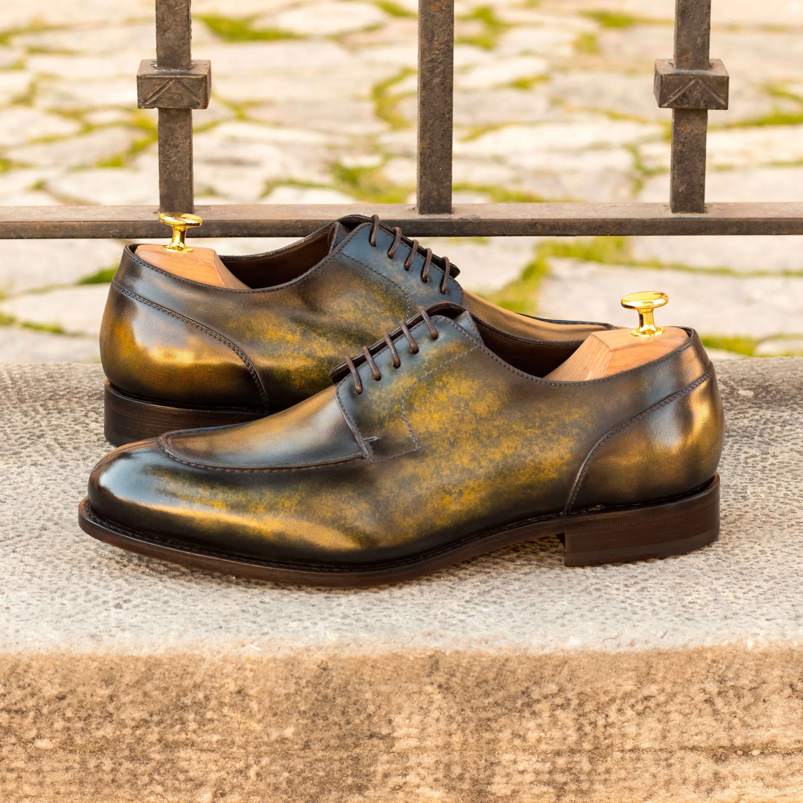 DapperFam Lorenzo in Khaki / Green Men's Hand-Painted Patina Derby Split Toe