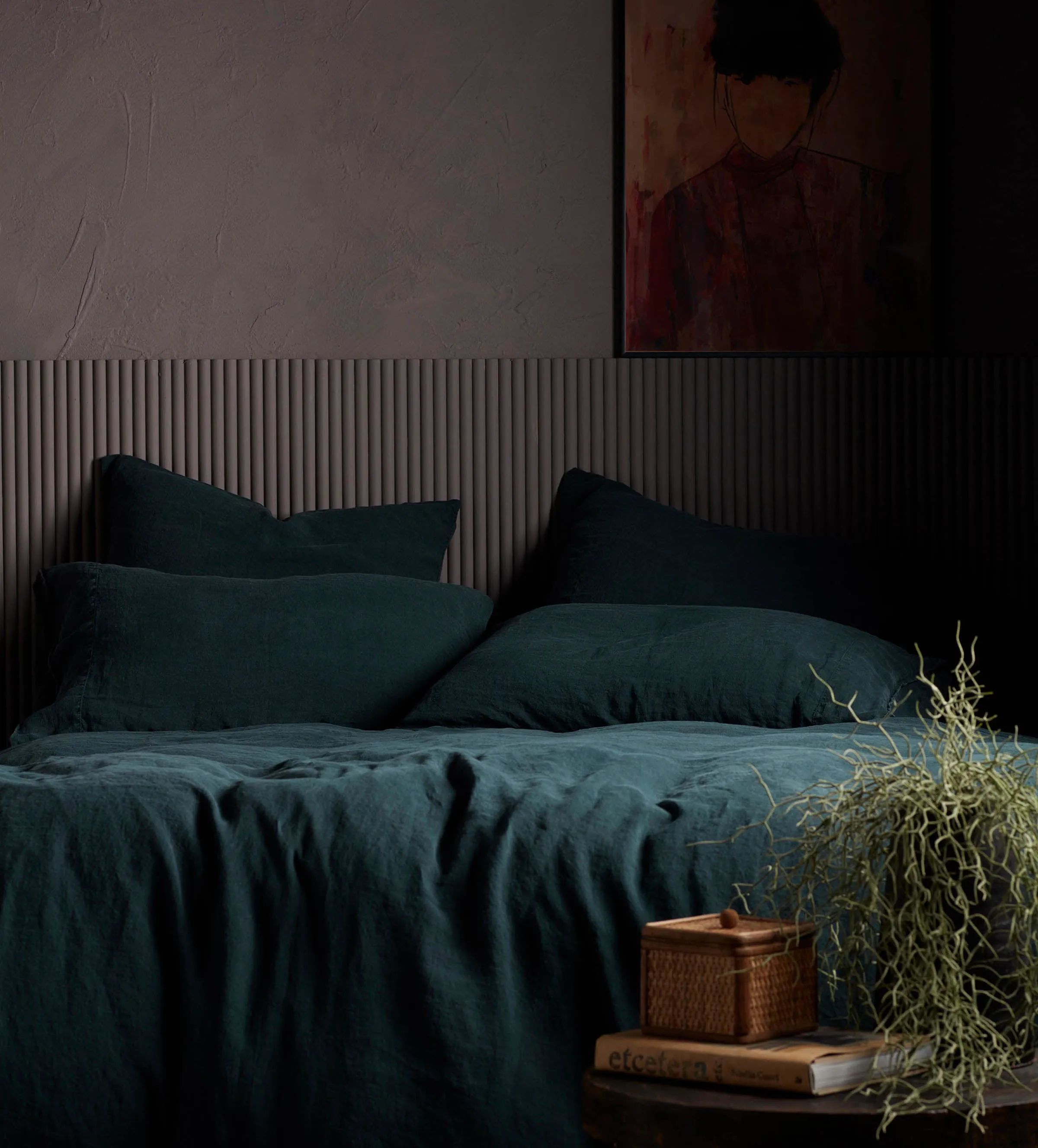 Darkest Spruce 100% Linen Bed Linen