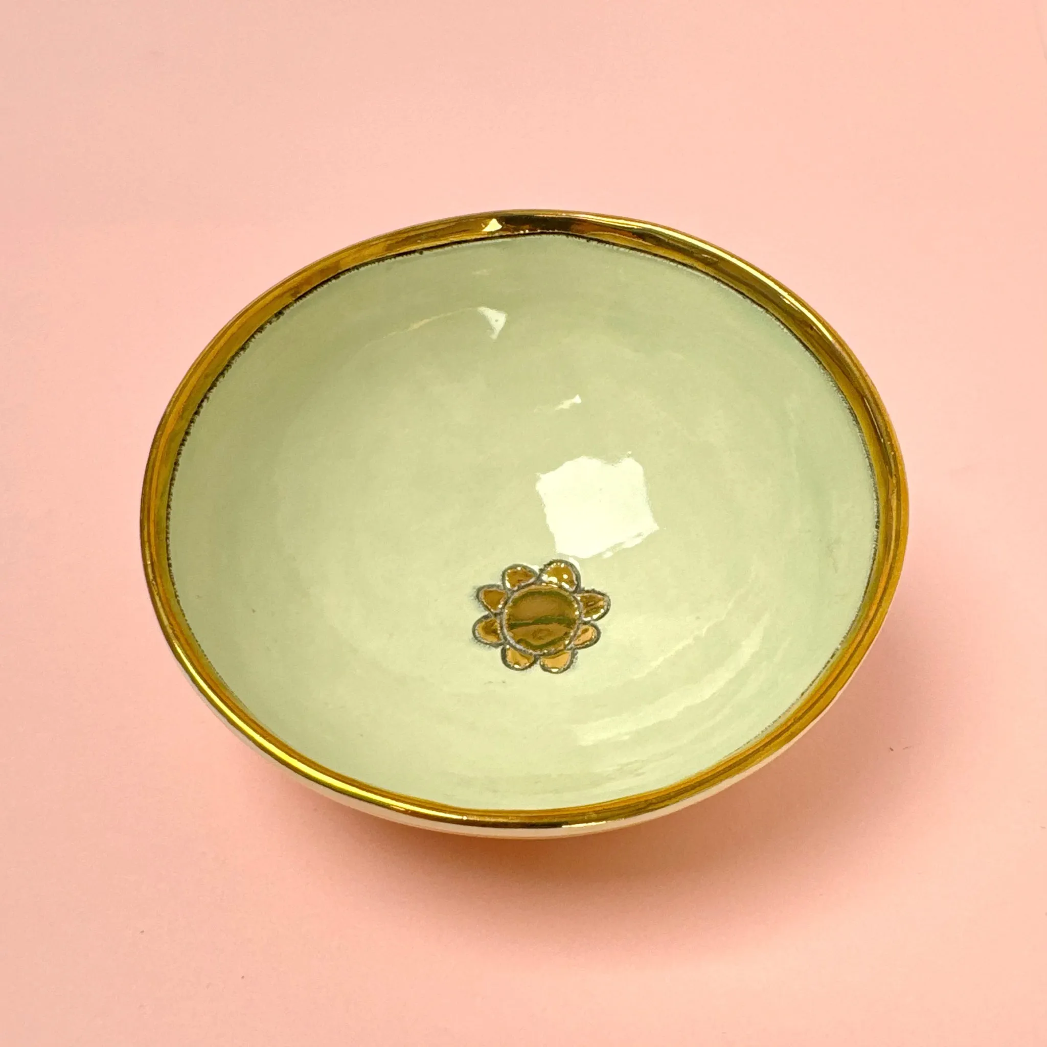 Decorative bowl -mint and gold flower