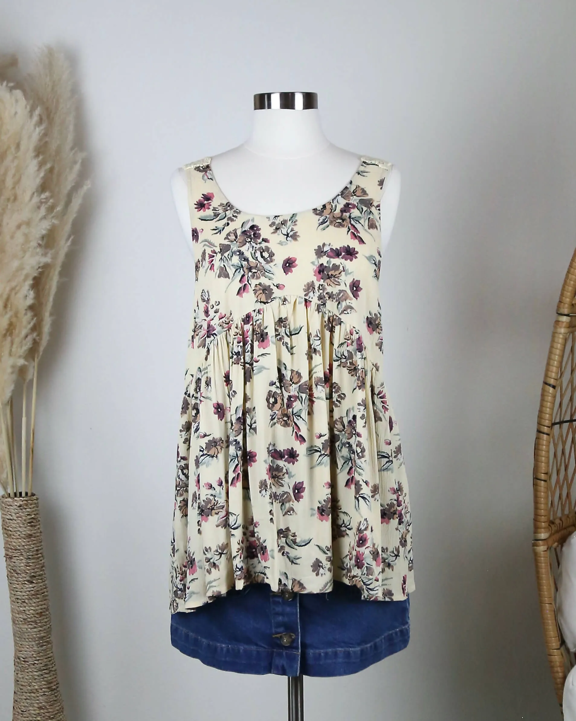 Delightful Flowy Floral Top in Yellow