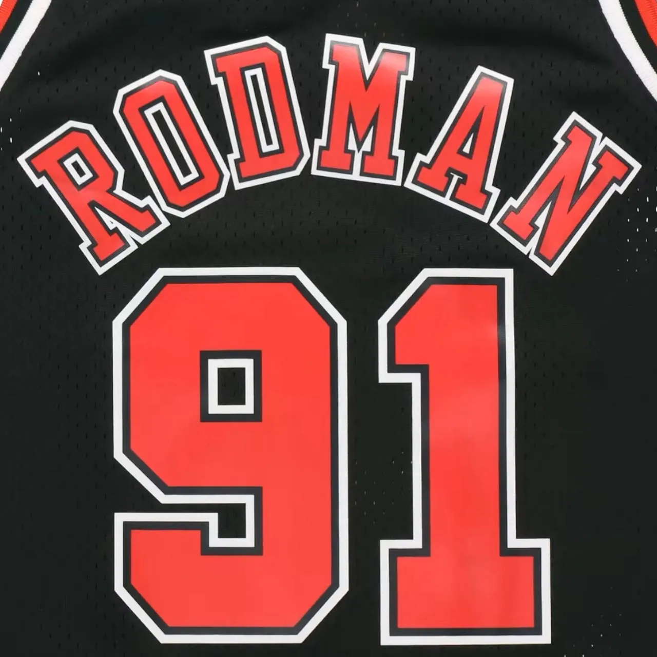 Dennis Rodman 1997-1998 Chicago Bulls Alternate Mitchell & Ness Swingman Jersey - Black