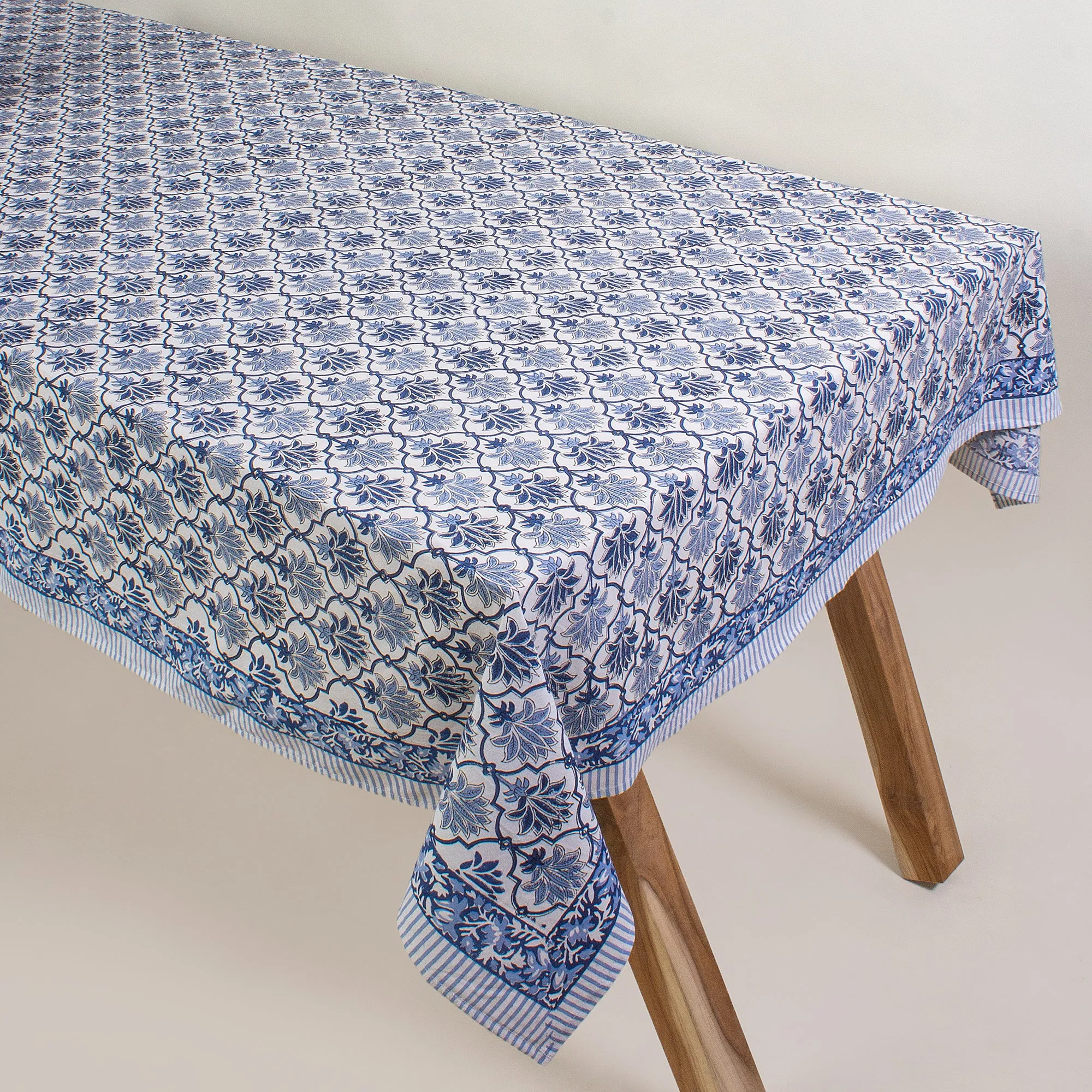 Dining Table Cover 6 Seater With Cotton Napkins