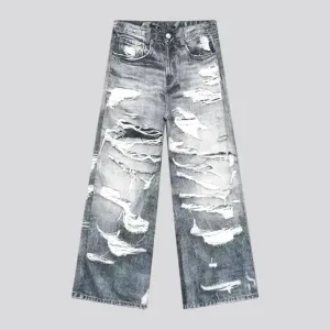 Distressed baggy style jeans for men