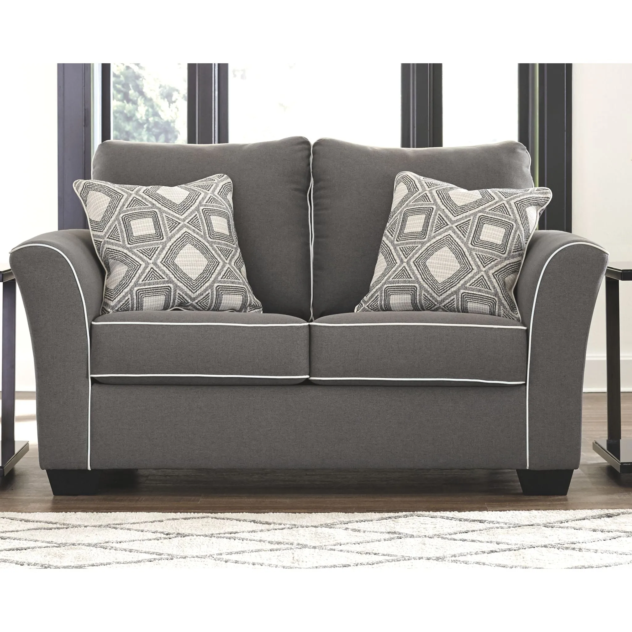 Domani Loveseat