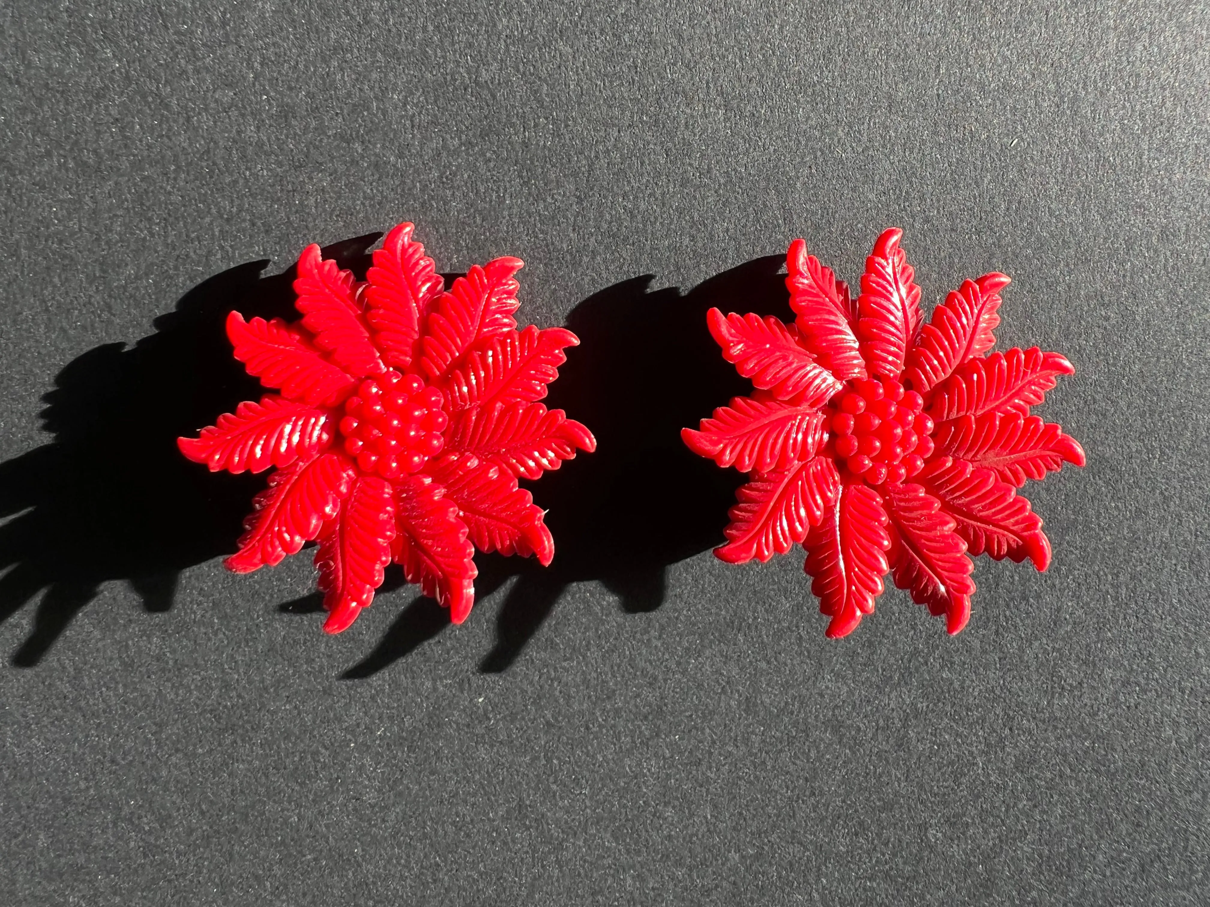 Dramatic Red Vintage Flower Clip-on Earrings