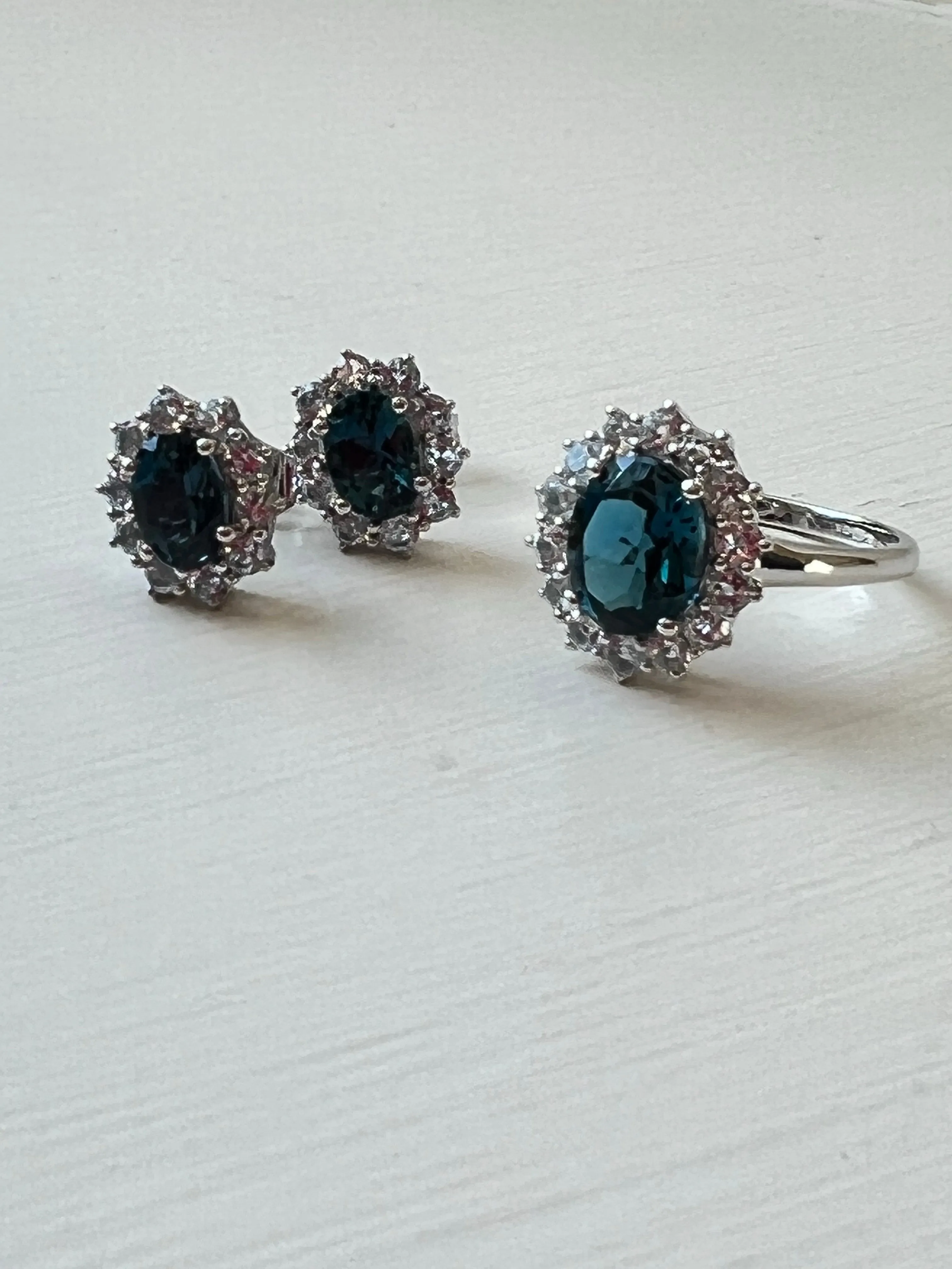 Earth Grown Blue Topaz Earrings In White Gold (GE2346T)