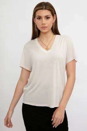 Edern V-Neck T-Shirt in Clear Beige