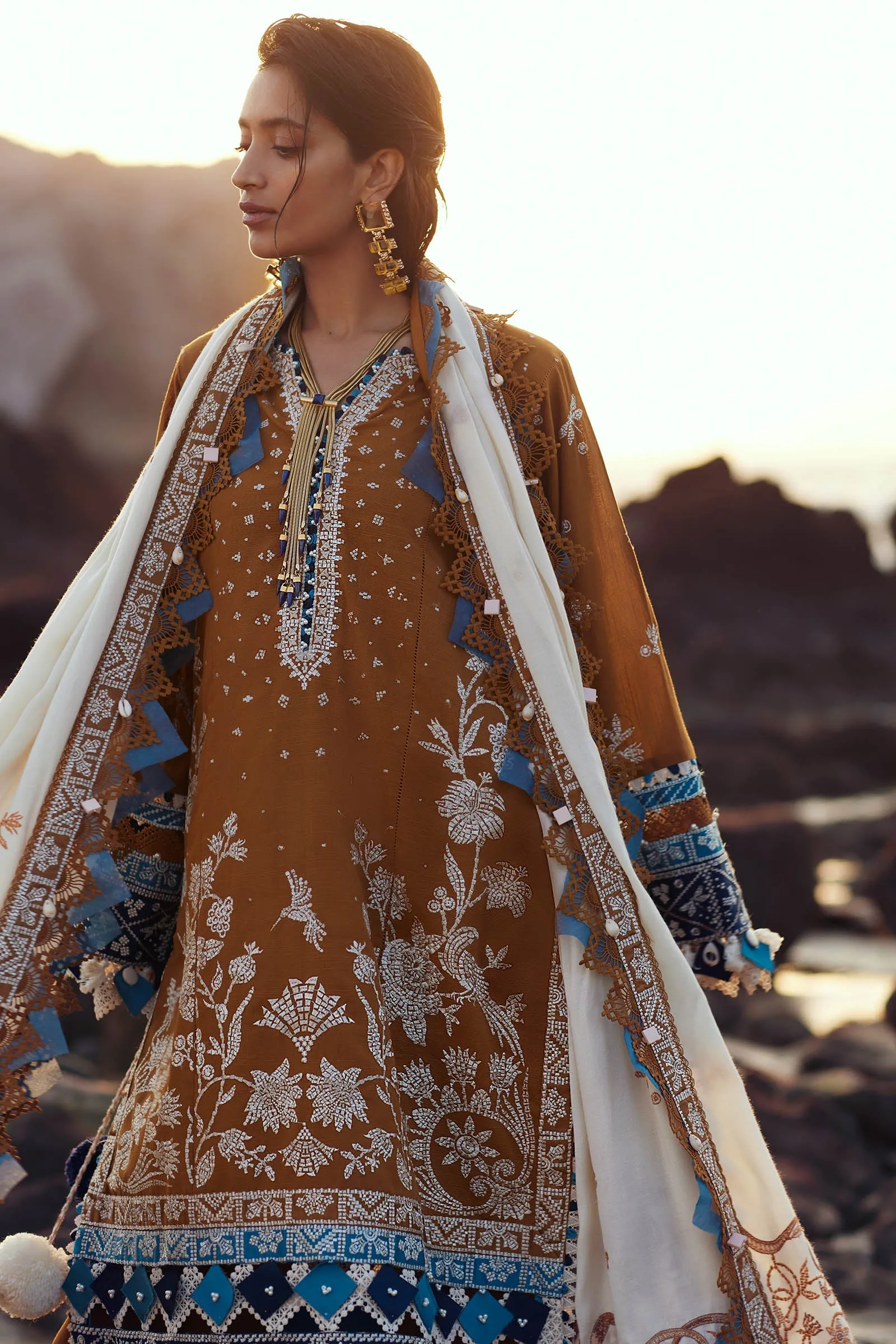 Elan Luxury Winter Collection – MIRZETA (EW23-04)