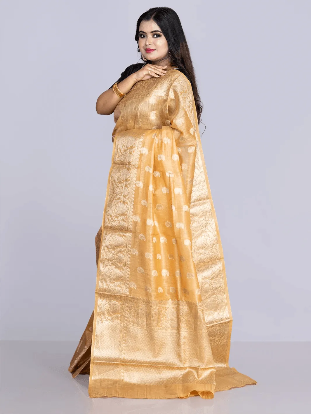 Elegant Arylide yellow Par Anchal Buti Linen Silk Saree