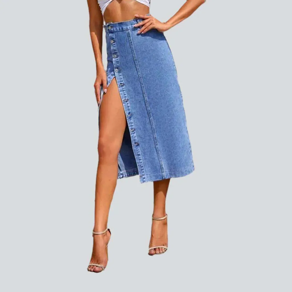 Elegant buttoned women's deniim skirt