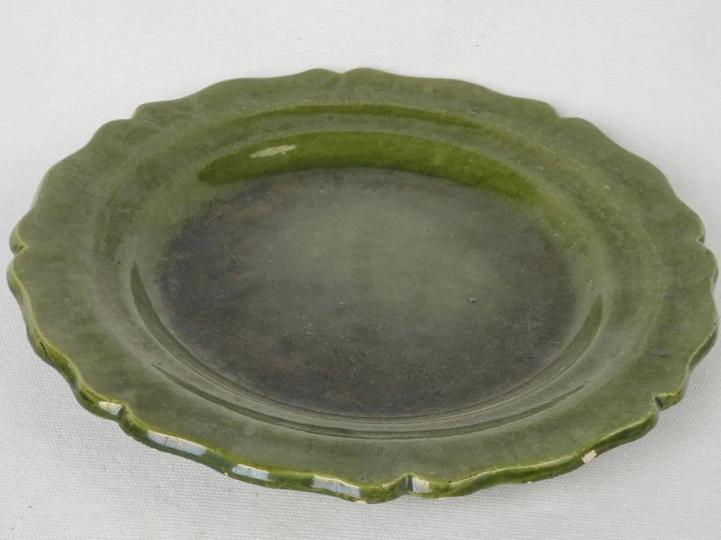 Elegant Dark Green Plate with Scalloped Edge, Dieulefit, 19th Century 11"