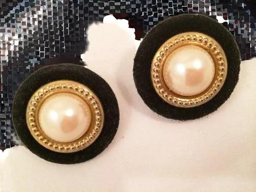 Elegant Domed Pearl & Black Suede Vintage Clip-On Earrings