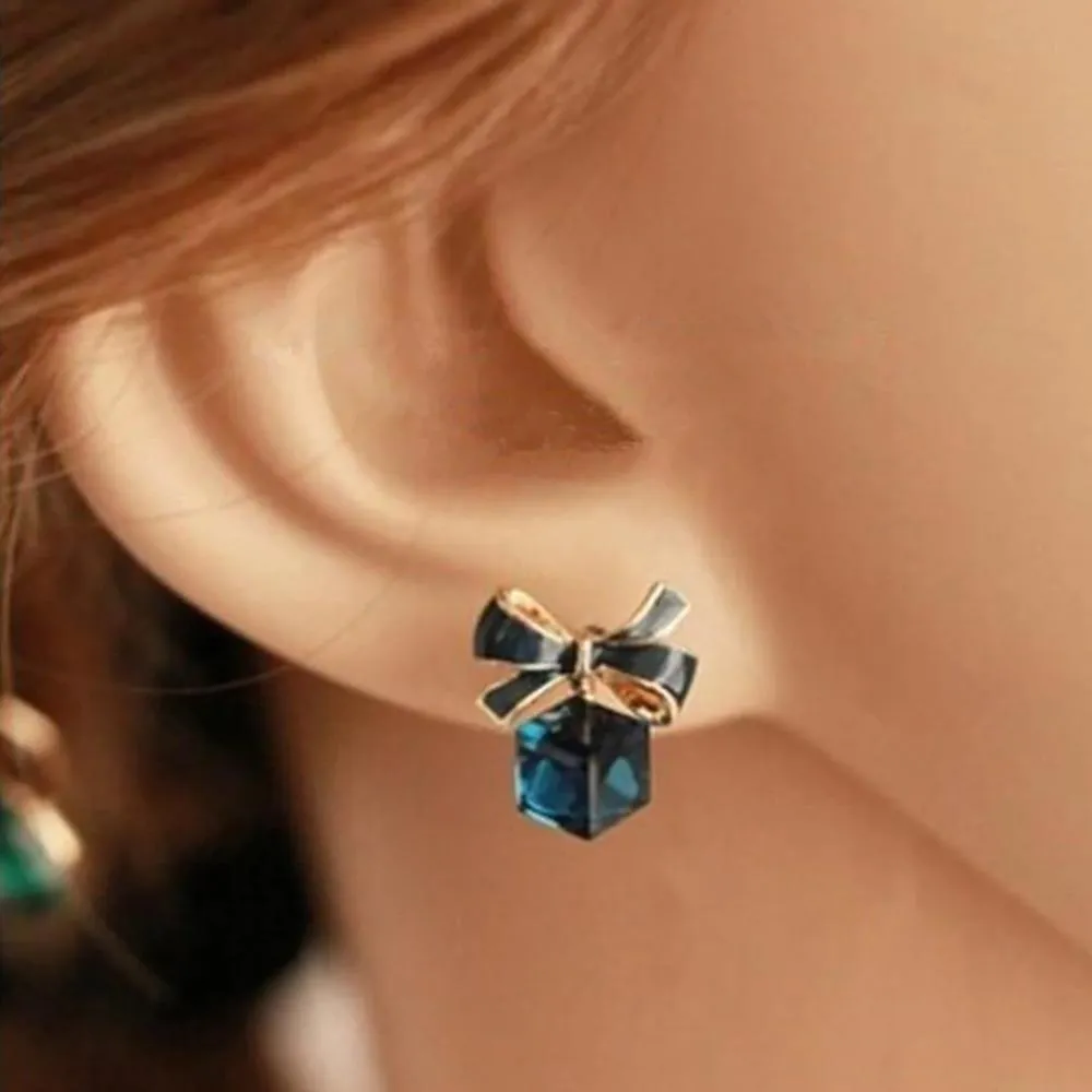 Elegant Fashion Bowknot Cube Earring