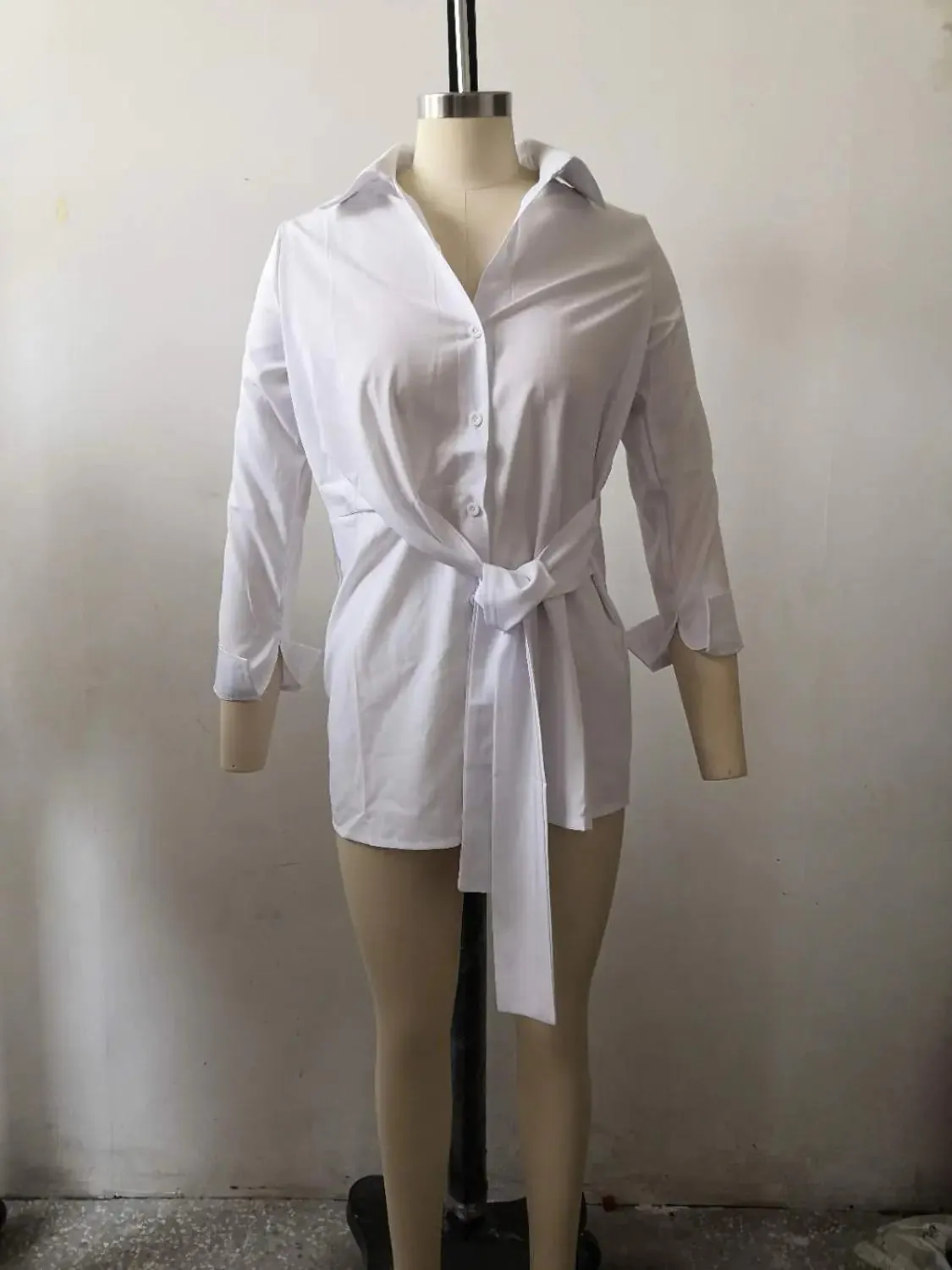 Elegant Fashion Women's Blouse