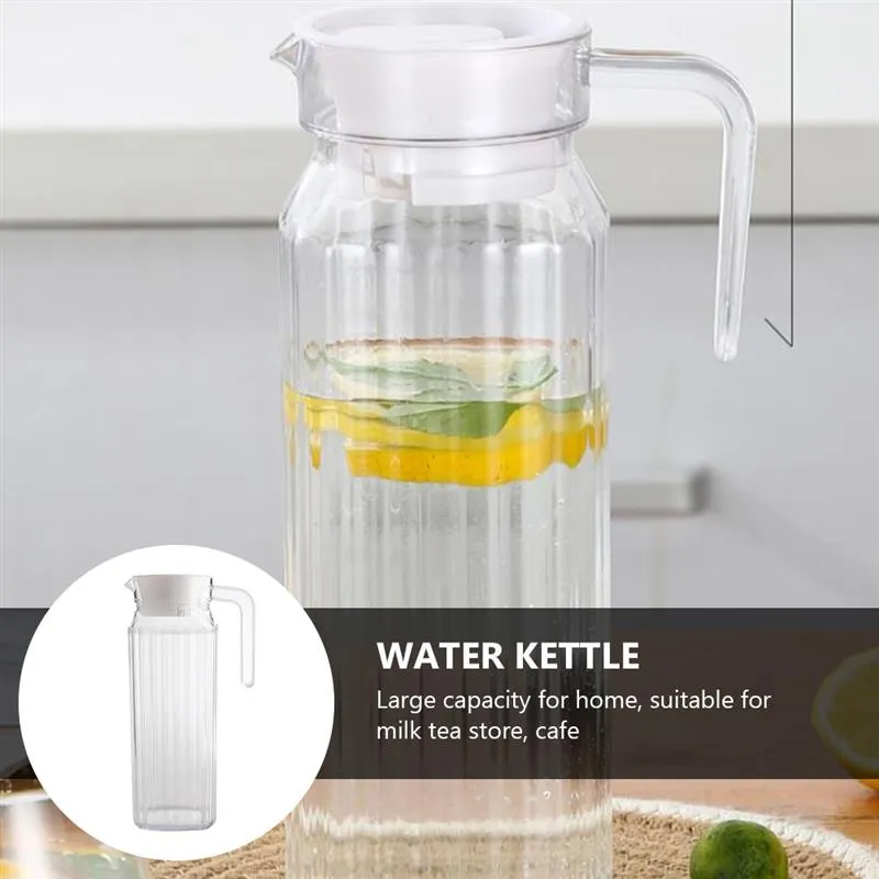 Elegant Glass Water Pitcher with Heat-Resistant Lid