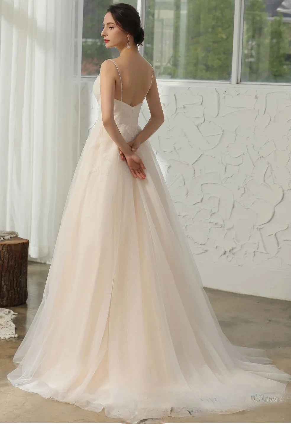 Elegant Lace Pleated A-Line Wedding Dress