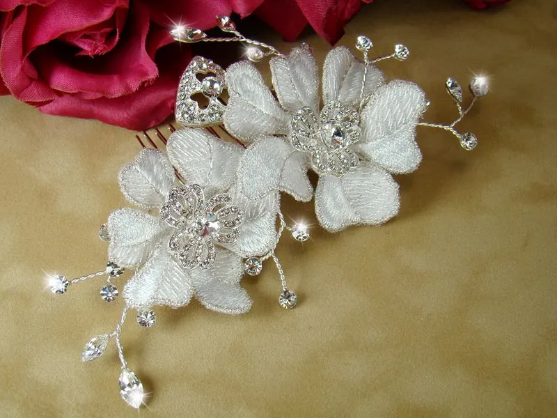 Elegant Lace Vintage Romance Crystal Bridal Comb