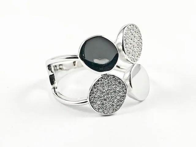 Elegant Multi Round Shape Disc Design Pattern Shiny Metallic & Pave Style Silver Ring