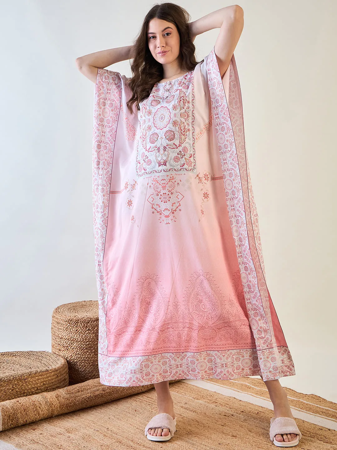 Elegant Pink Crepe Kaftan with Intricate Patterns