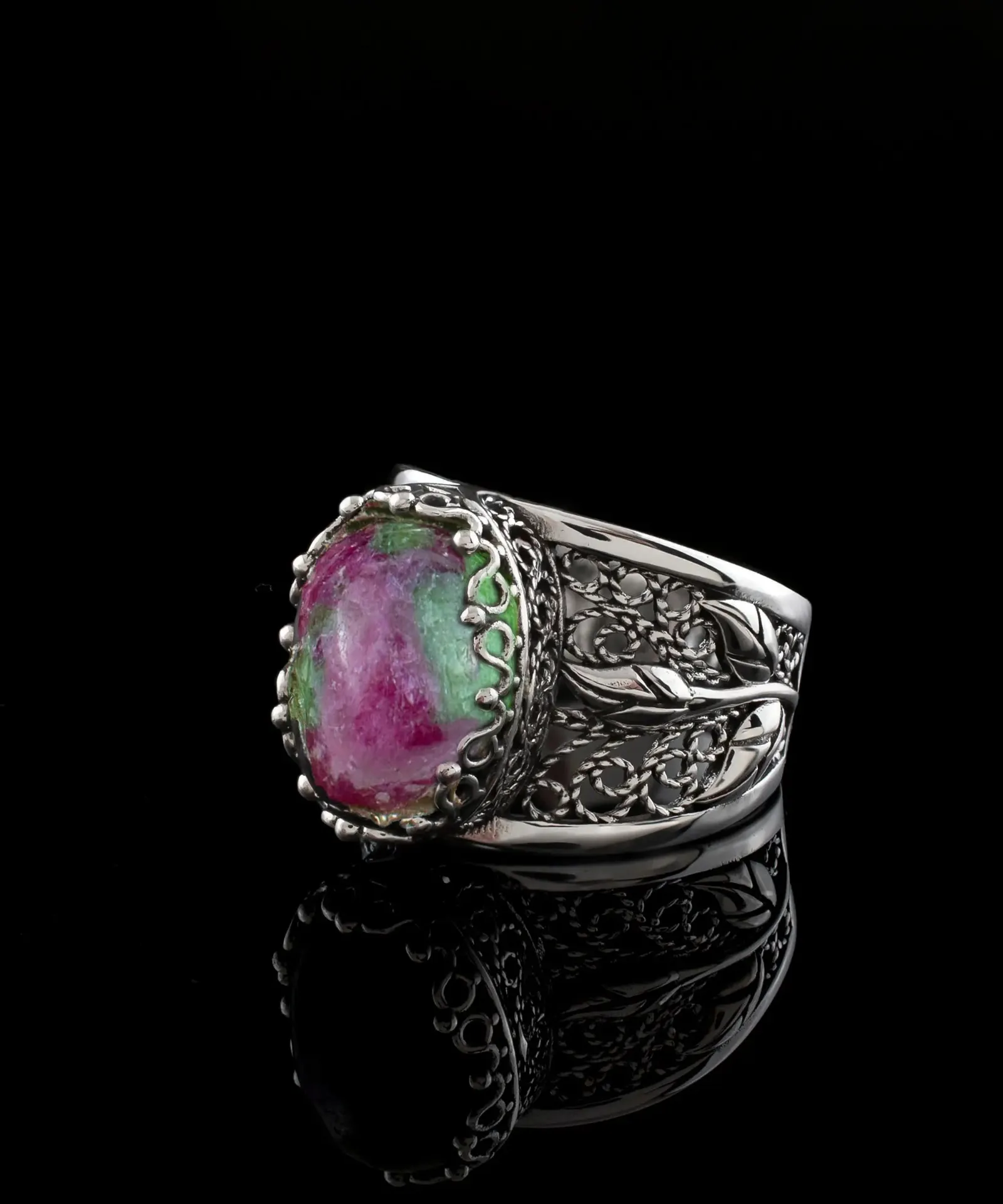 Elegant Ruby Zoisite Gemstone Tulip Detailed Silver Statement Ring - A Floral Masterpiece