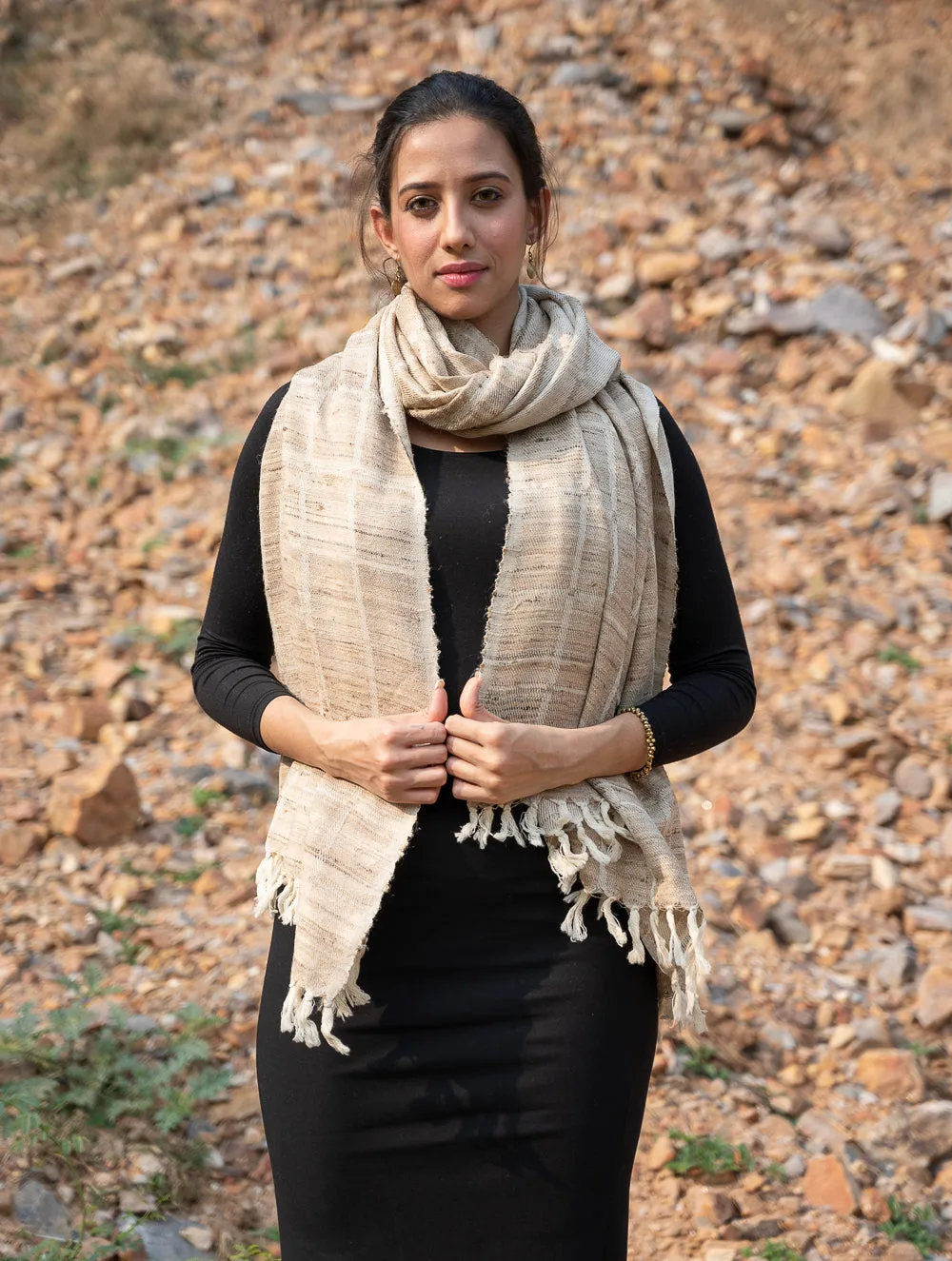 Elegant Warmth. Handwoven Wool Shawl - Checks