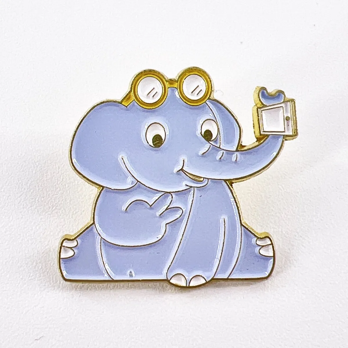 Elephant Pins -Cartoon Elephant Selfie Enamel Pins