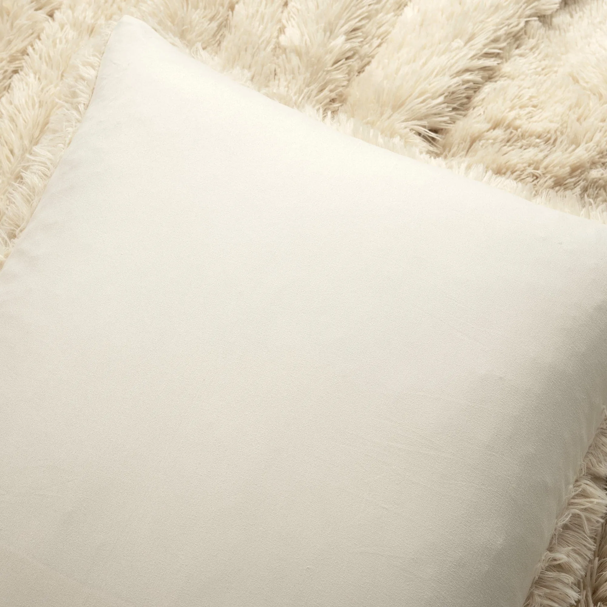 Emma Faux Fur Comforter Set