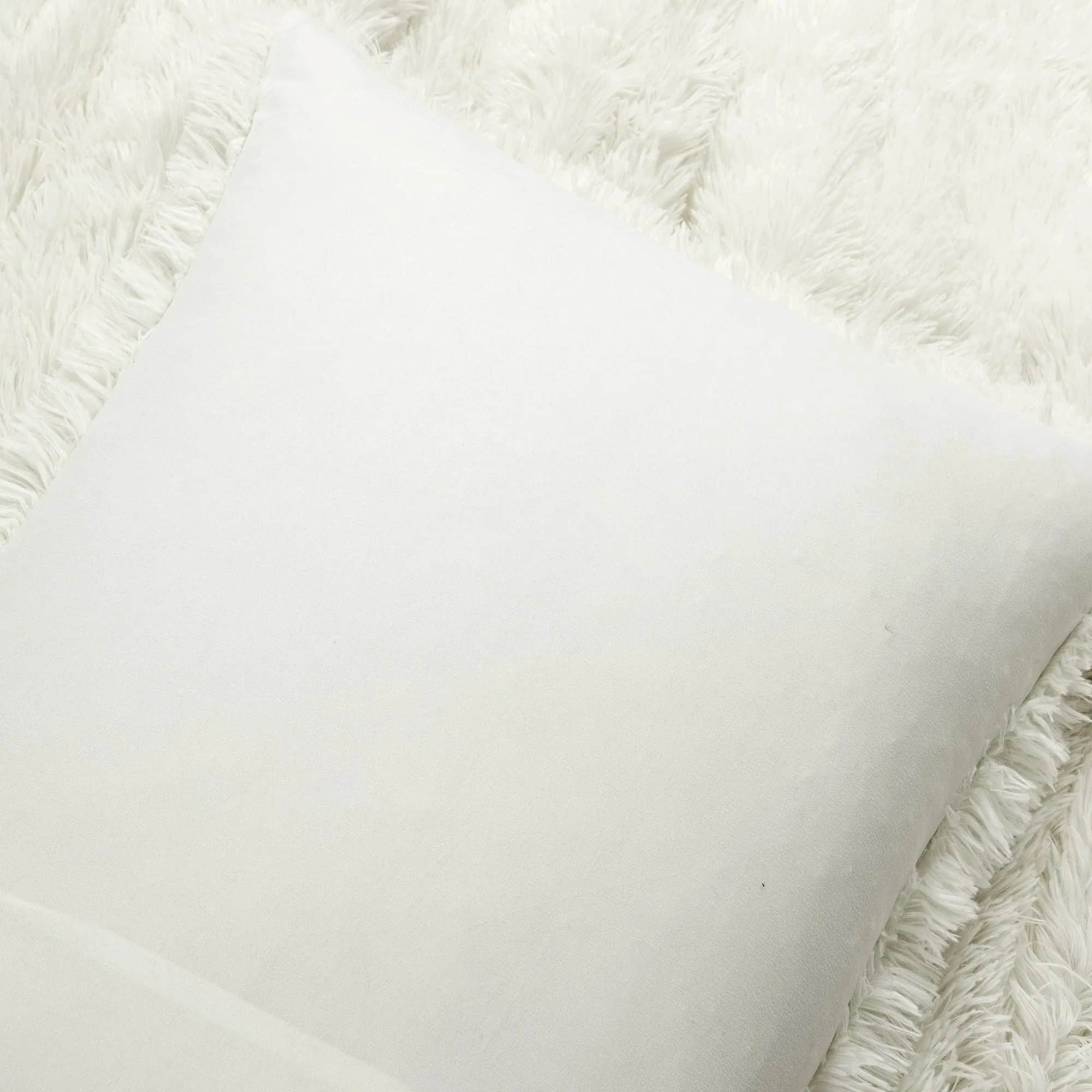 Emma Faux Fur Comforter Set