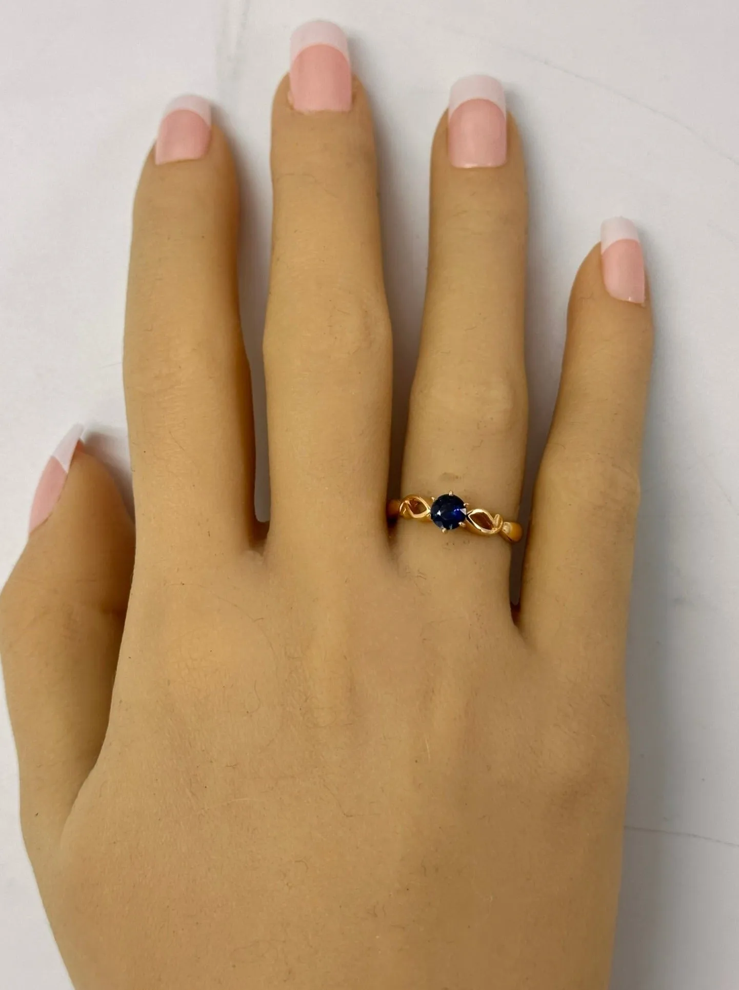 Enchanted 18ct Yellow Gold Single Stone Sapphire Ring - Deep Blue