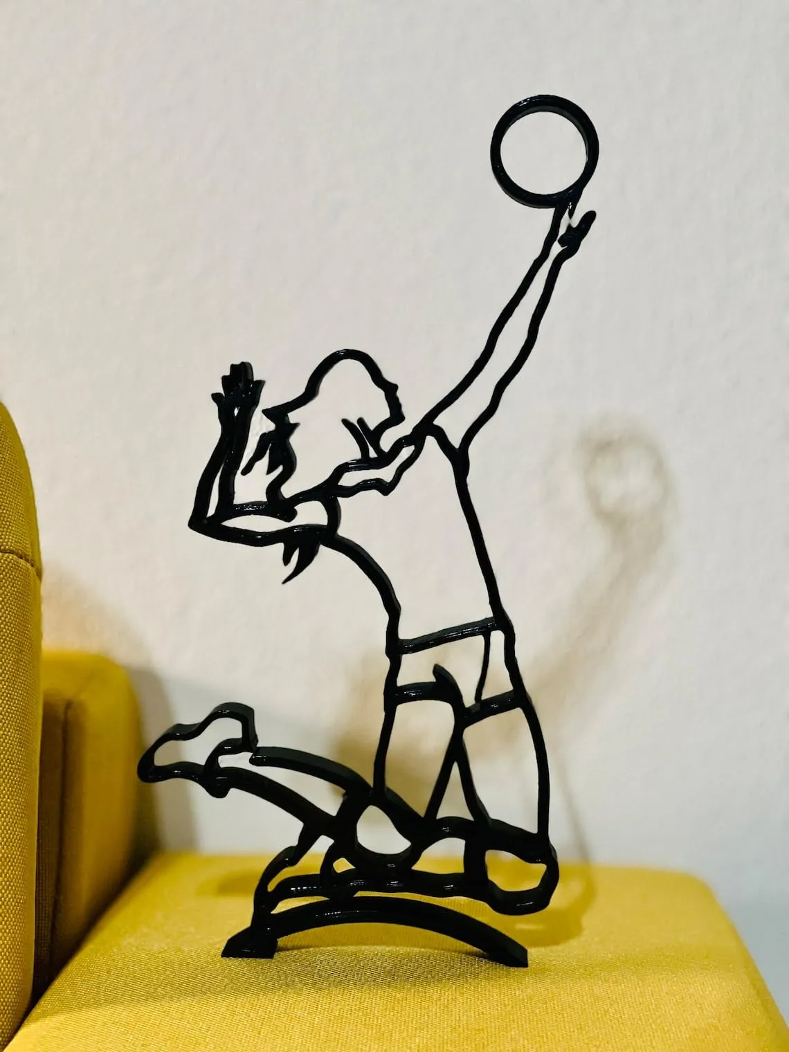 EROTNGO Minimalist Volleyball Player Figure - Beach Volleyball Home Decor, Gift, Christmas