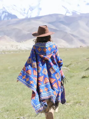 Ethnic style with hat shawl cloak Tibet travel wear photo warm outer cape