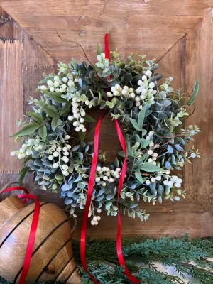 Eucalyptus and White Berry Mini Wreath for Christmas, Set of 2