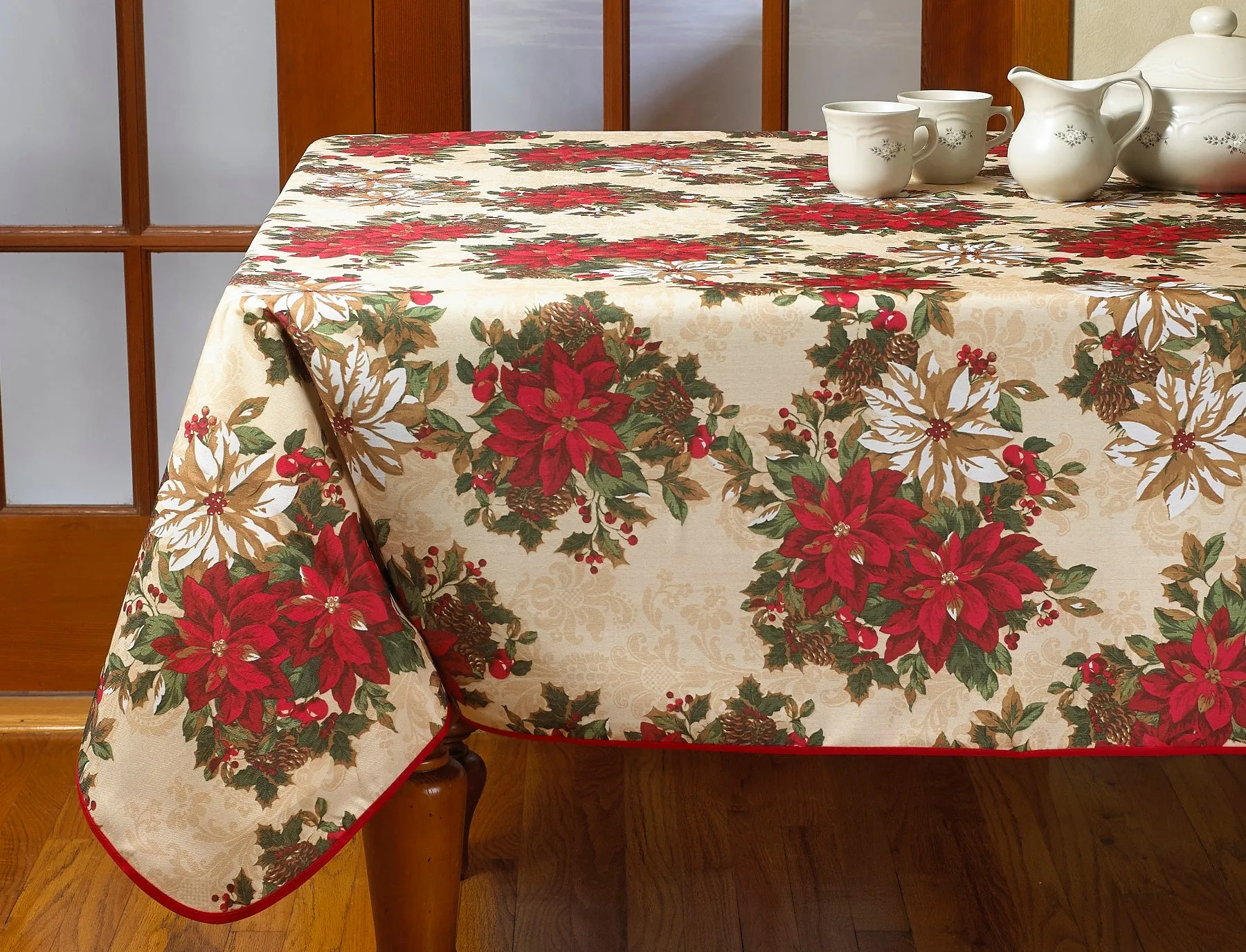 European Christmas Poinsettia Garden Pattern Tablecloths