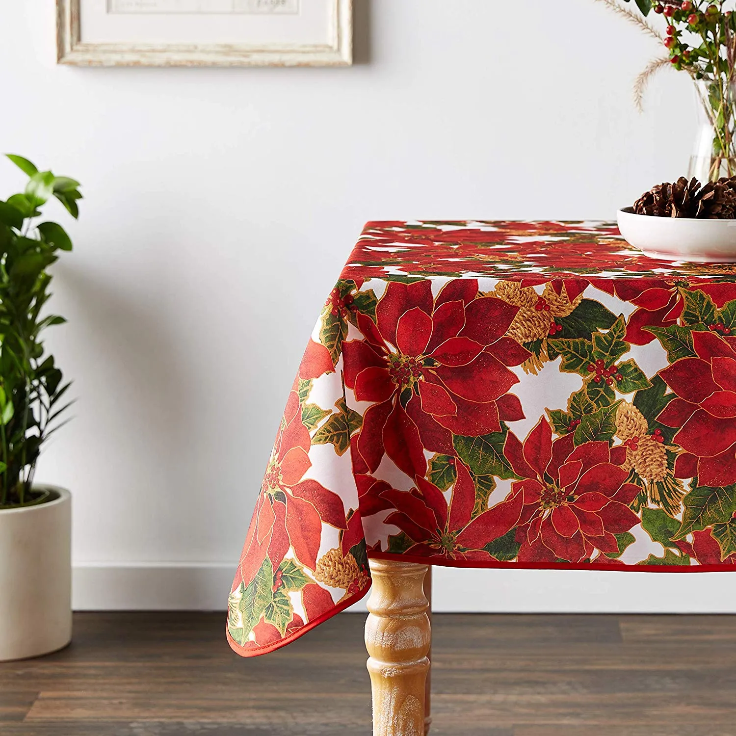 European Seasonal Botanical Christmas Tablecloths