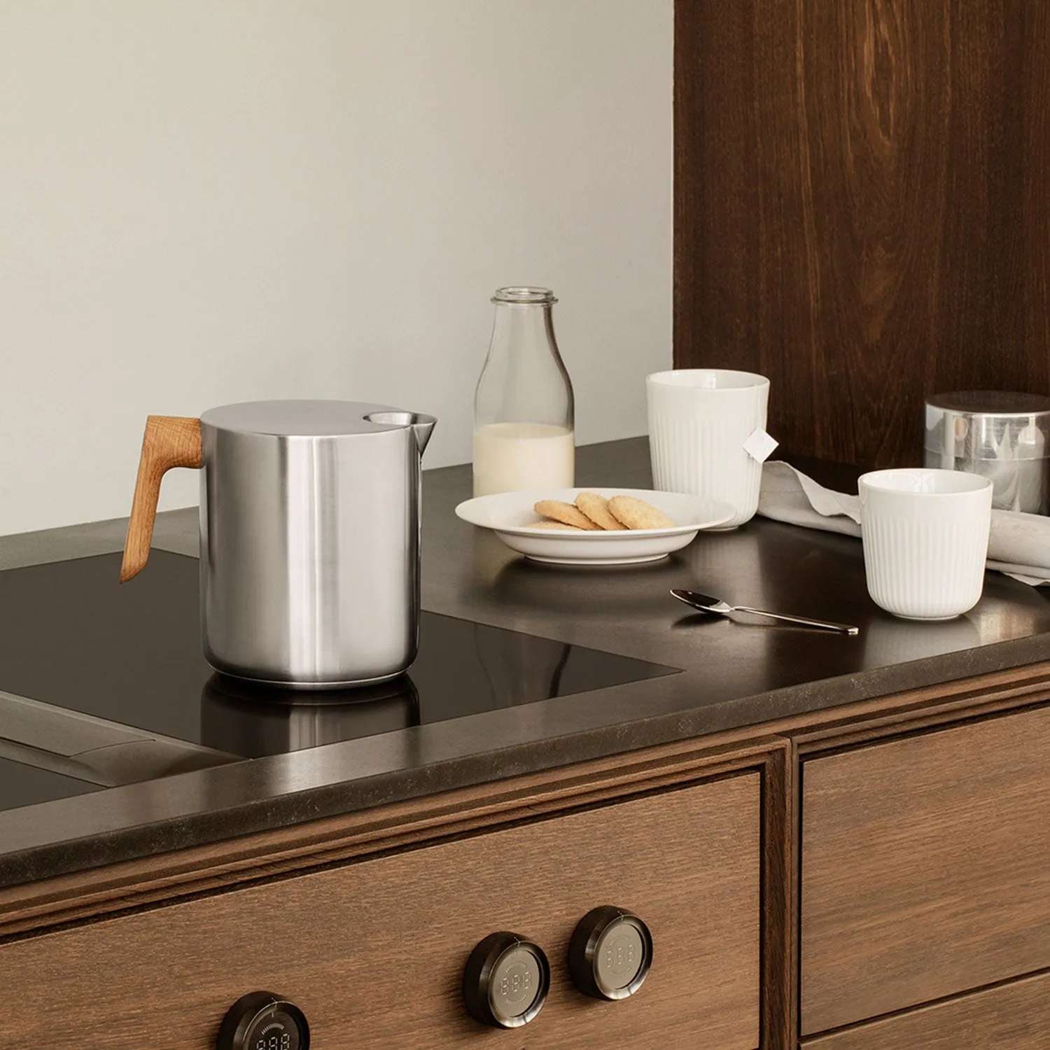 eva solo | nordic kitchen | induction kettle | steel